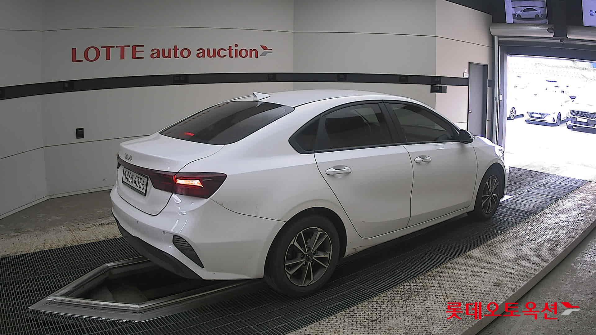 Kia K3 2022 - Image 19