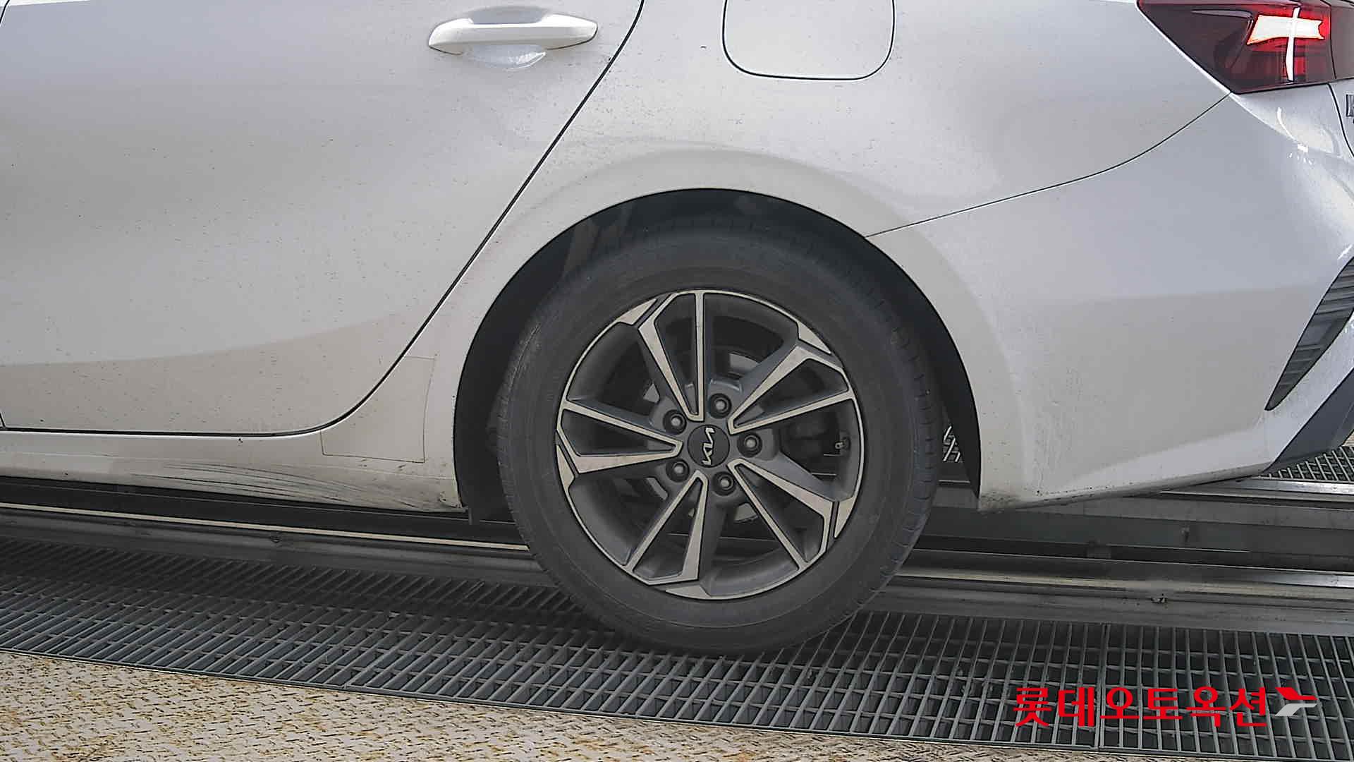 Kia K3 2022 - Image 26