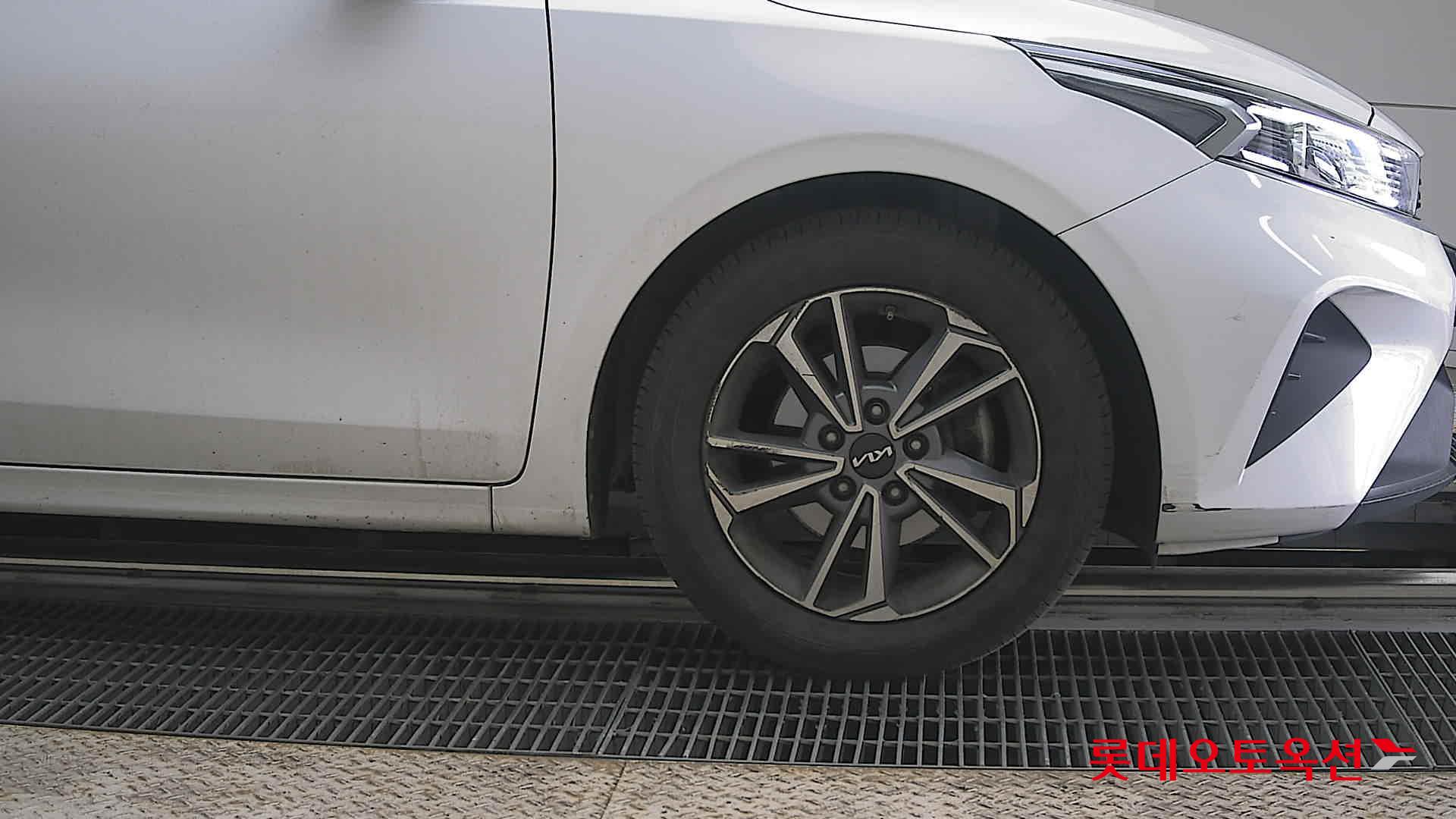 Kia K3 2022 - Image 27