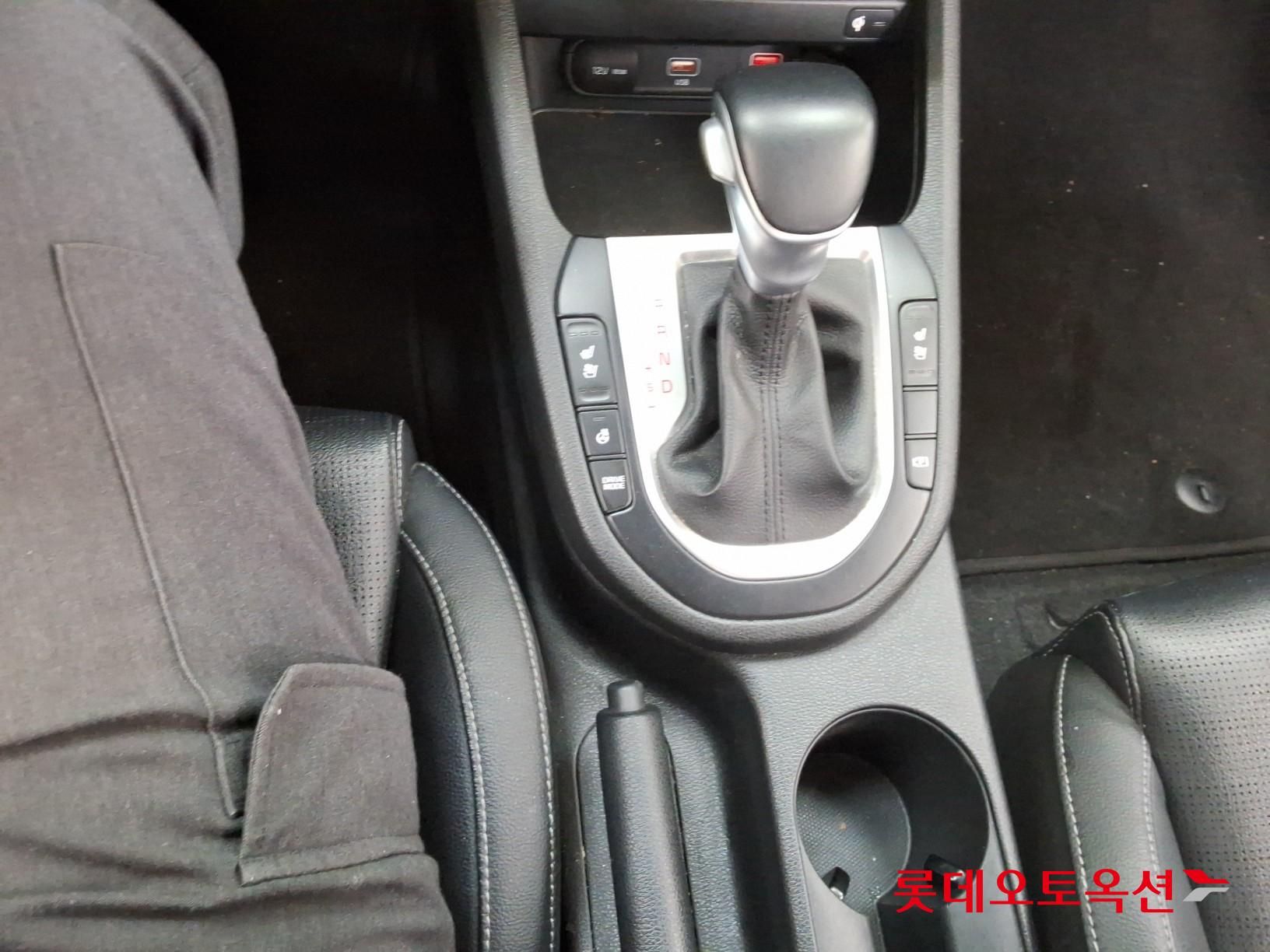 Kia K3 2022 - Image 34