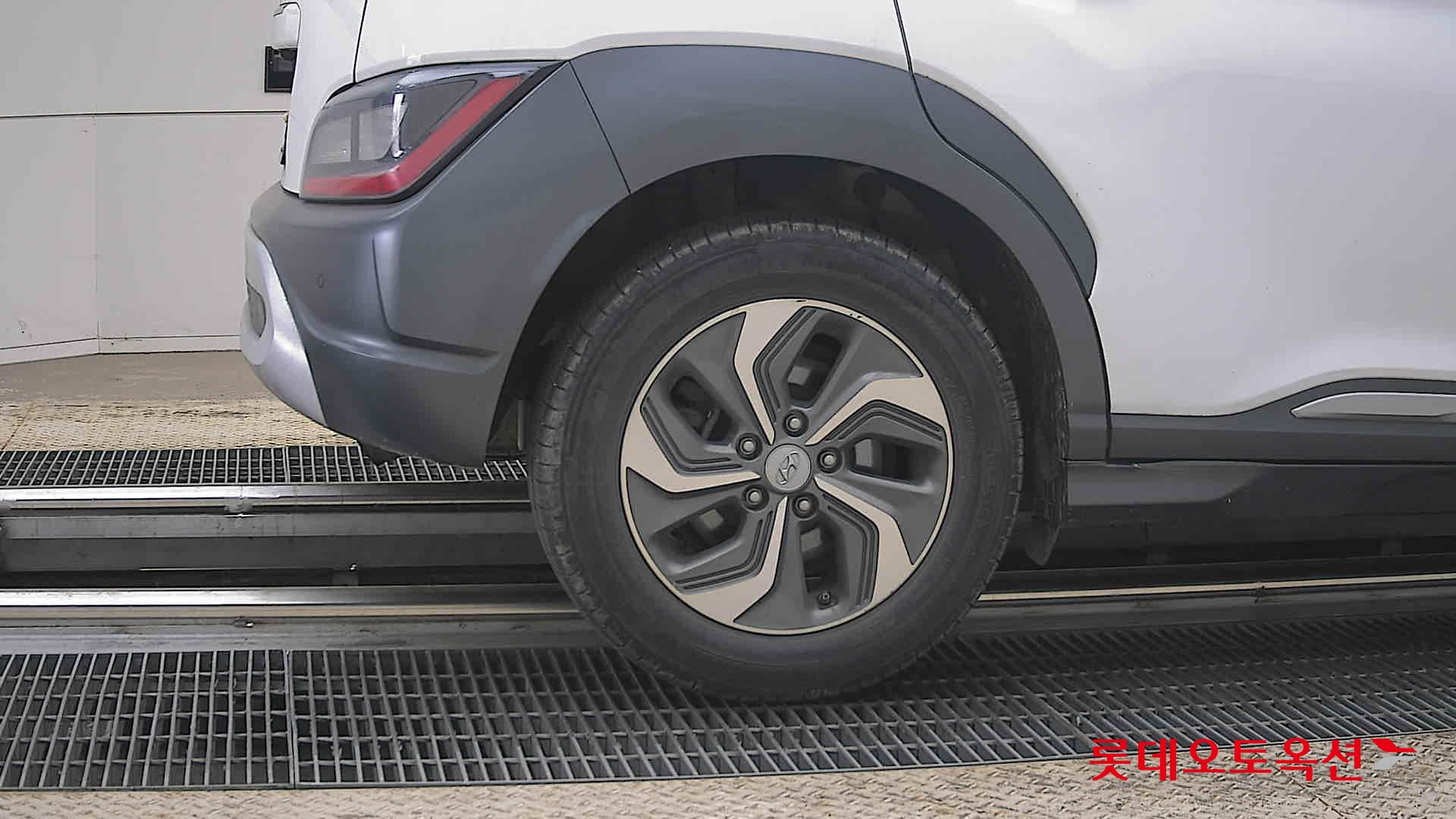 هيونداي كونا 2021 - صورة 28