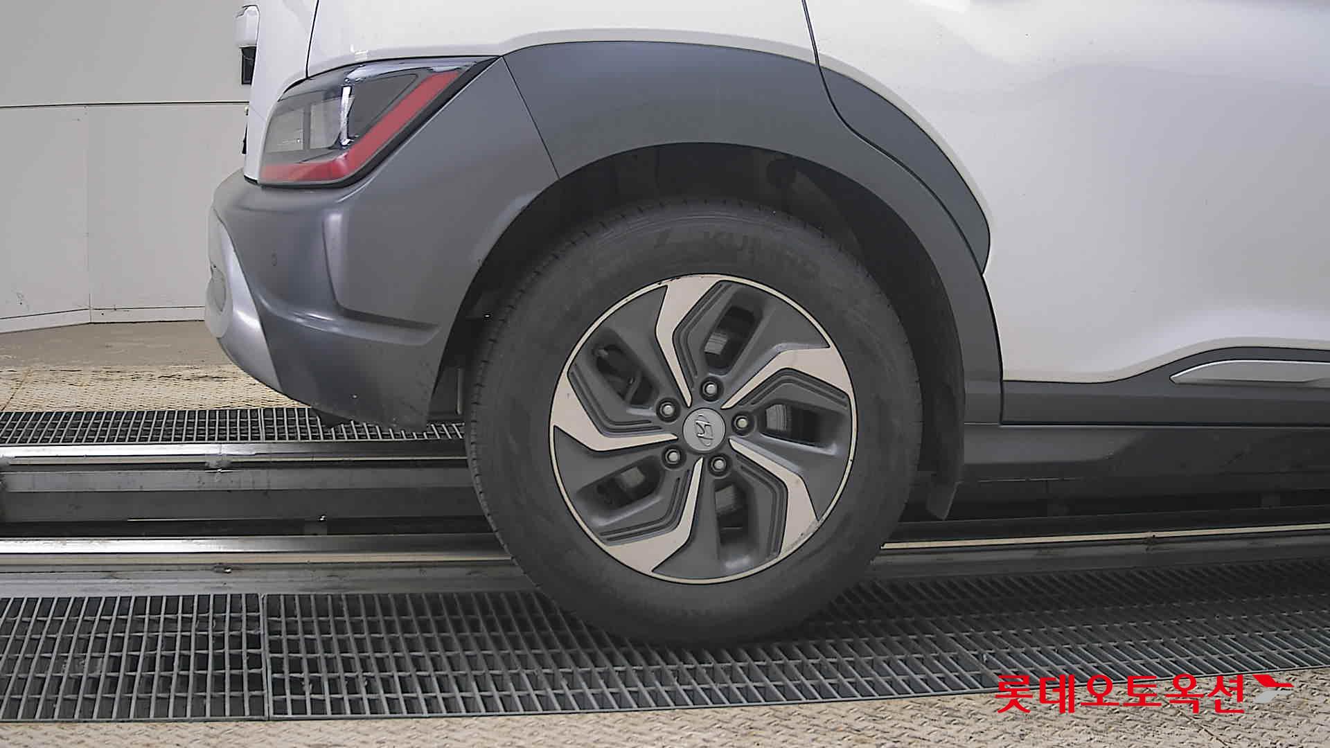 هيونداي كونا 2021 - صورة 28