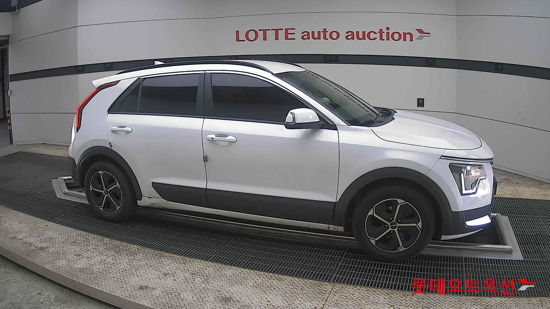 كيا نيرو 2022 - صورة 22