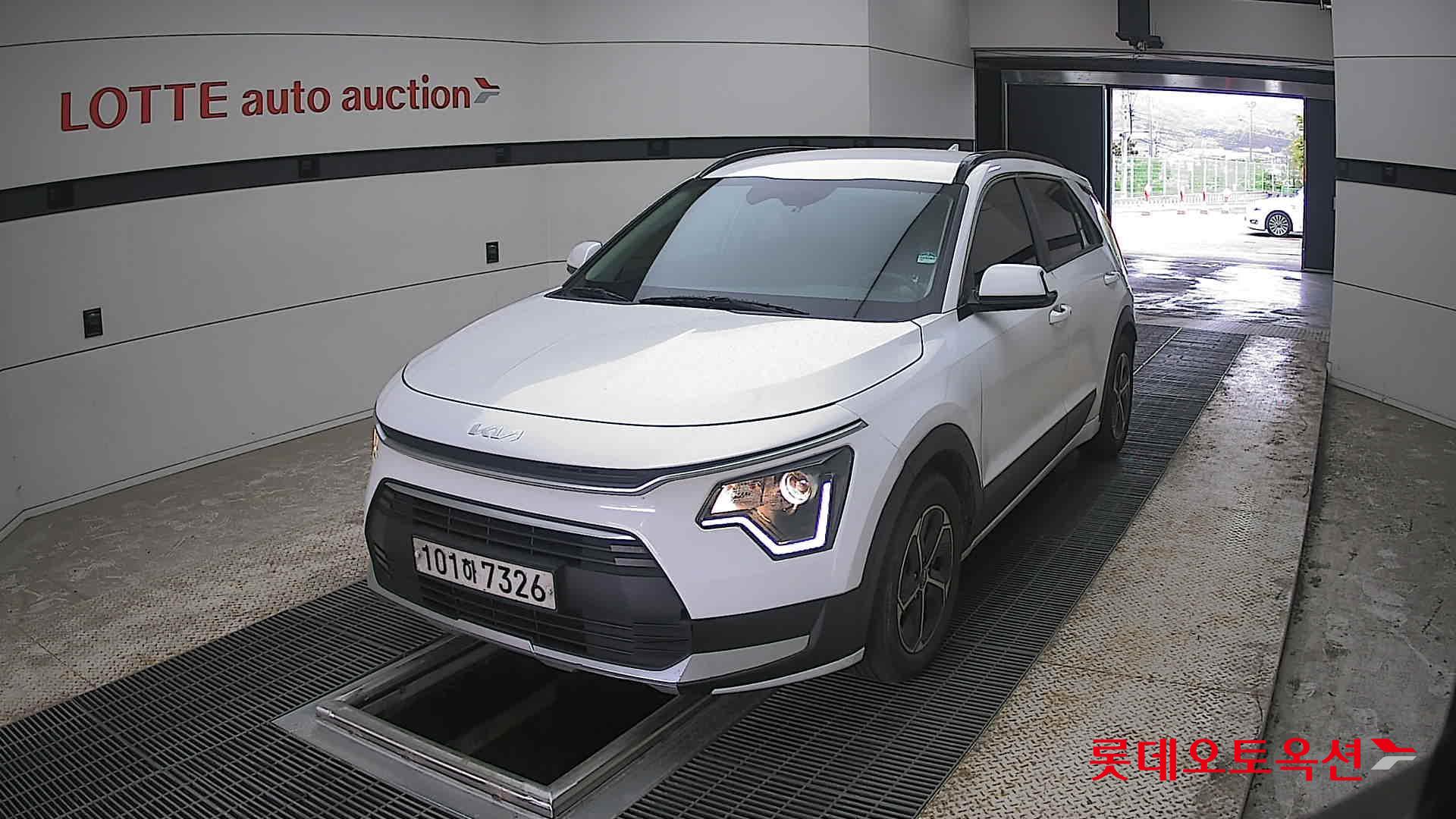 كيا نيرو 2022 - صورة 10