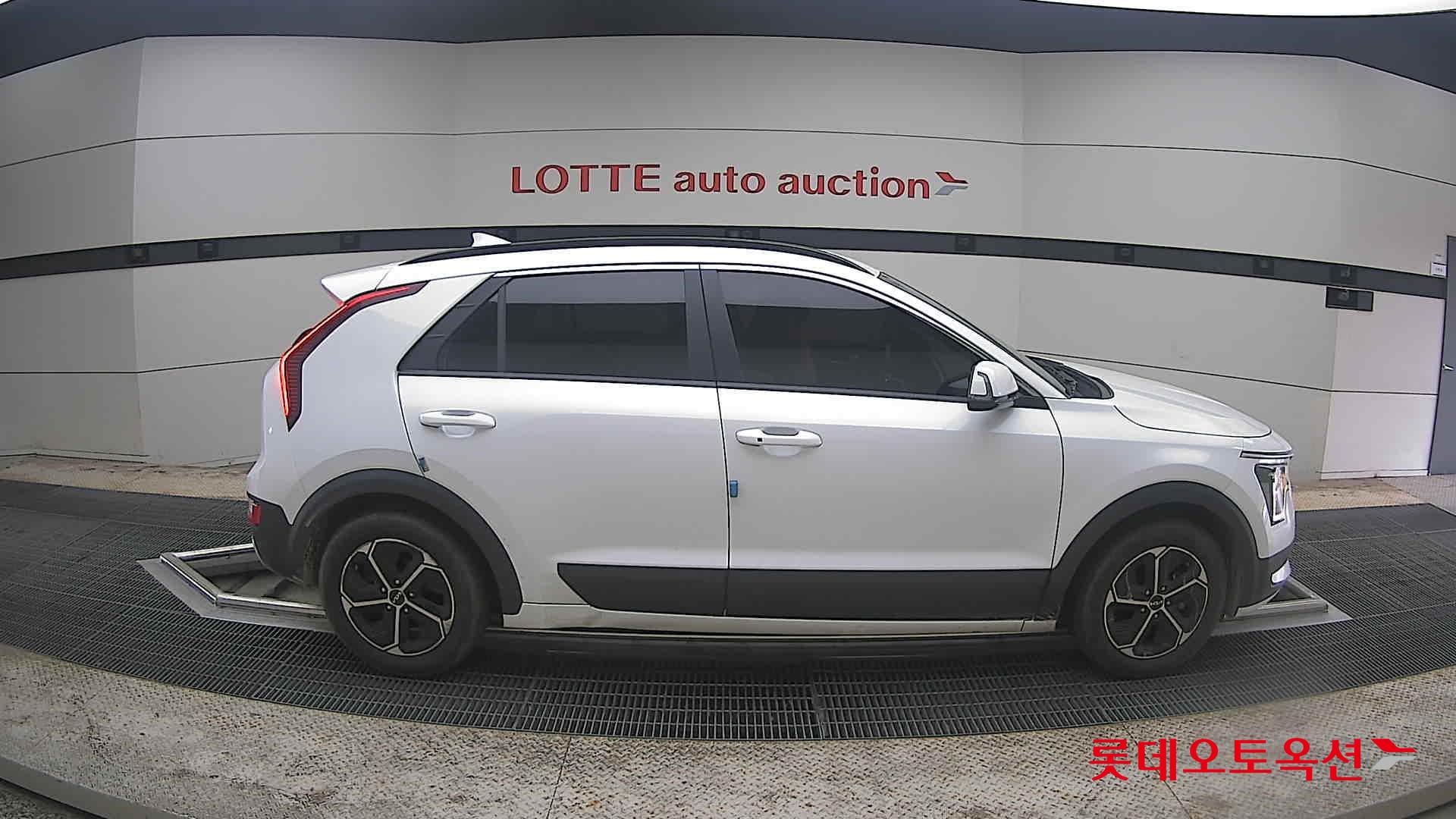 كيا نيرو 2022 - صورة 21