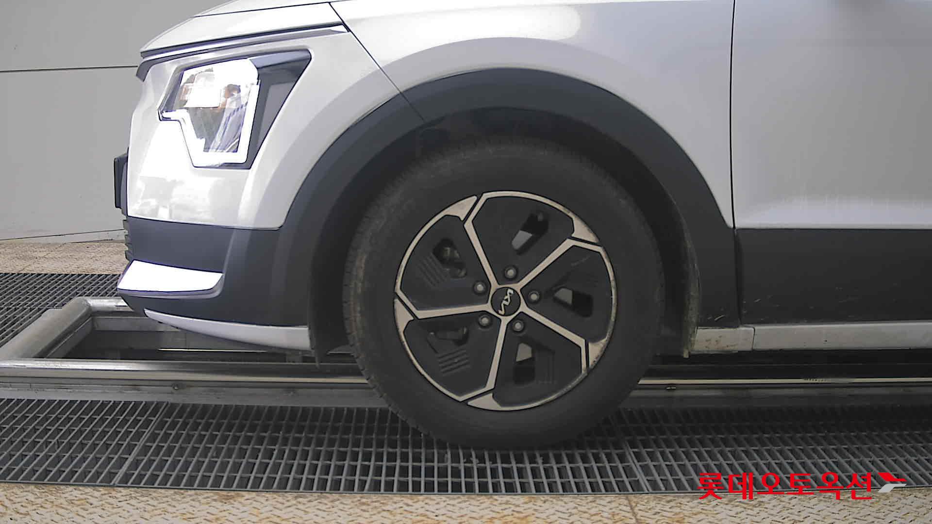 كيا نيرو 2022 - صورة 25