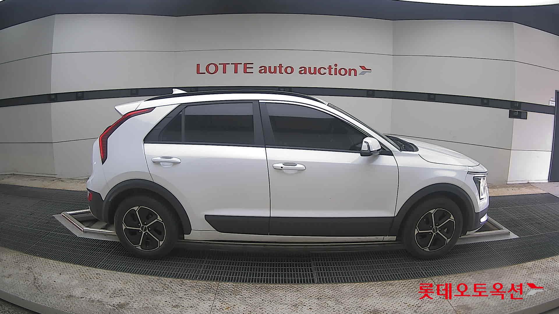 كيا نيرو 2022 - صورة 21