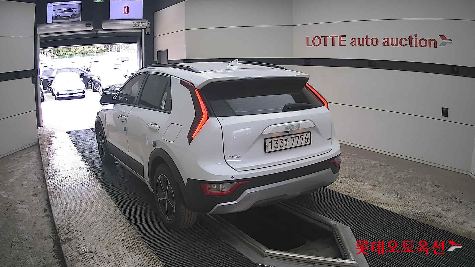 كيا نيرو 2022 - صورة 16