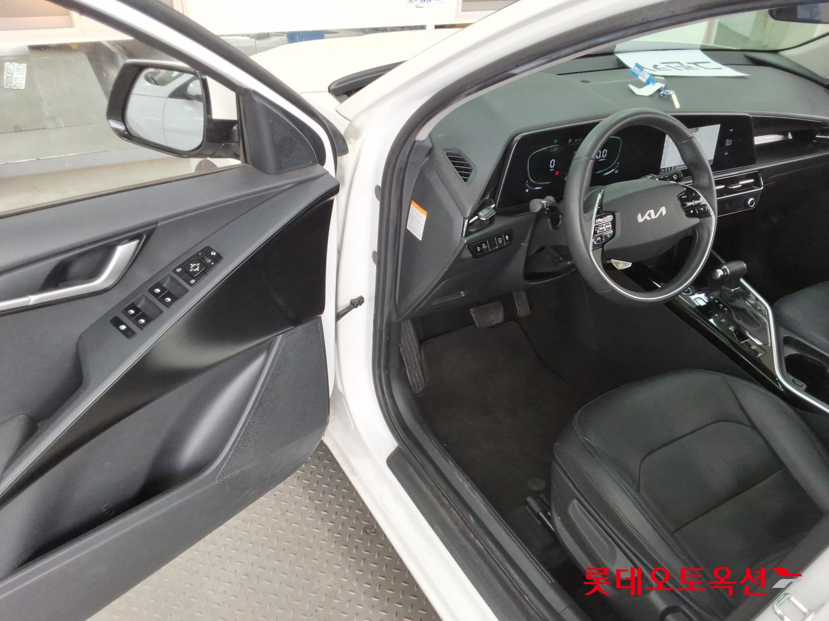 كيا نيرو 2022 - صورة 37