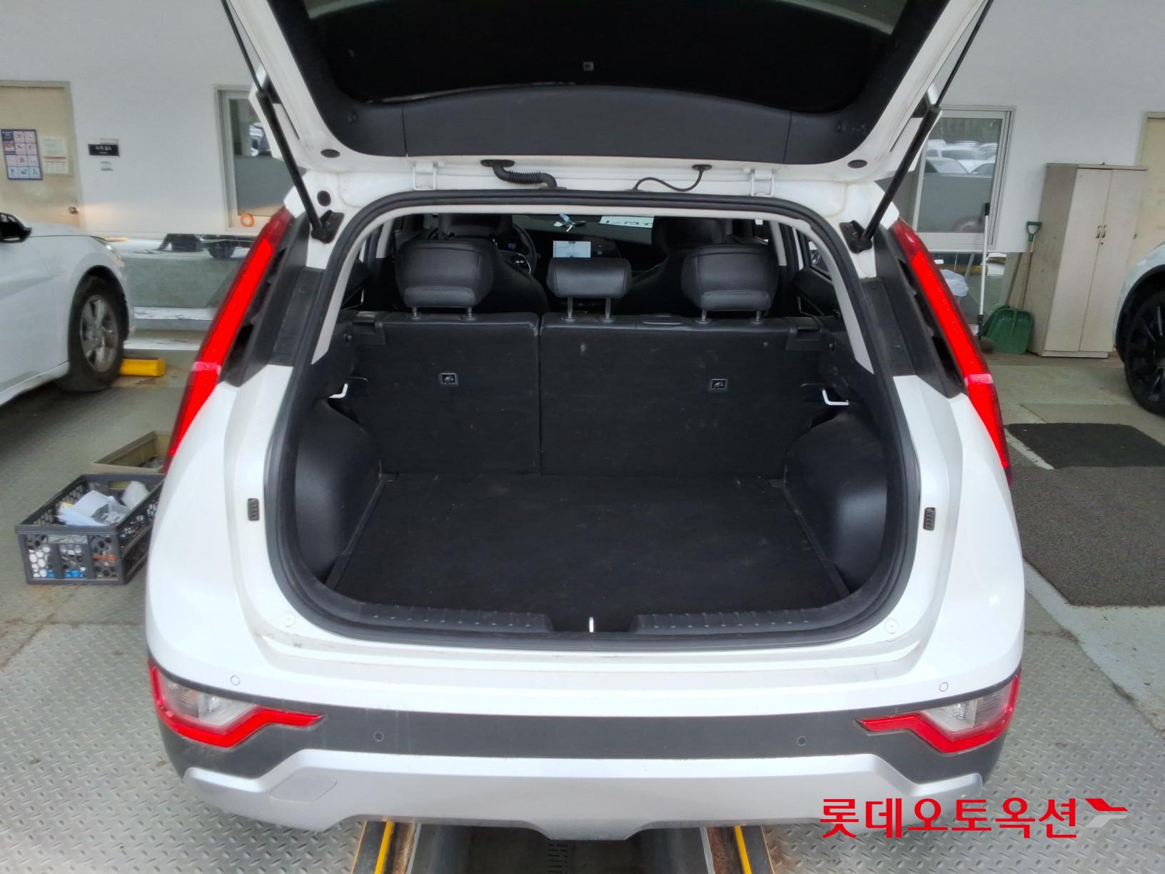 كيا نيرو 2022 - صورة 9