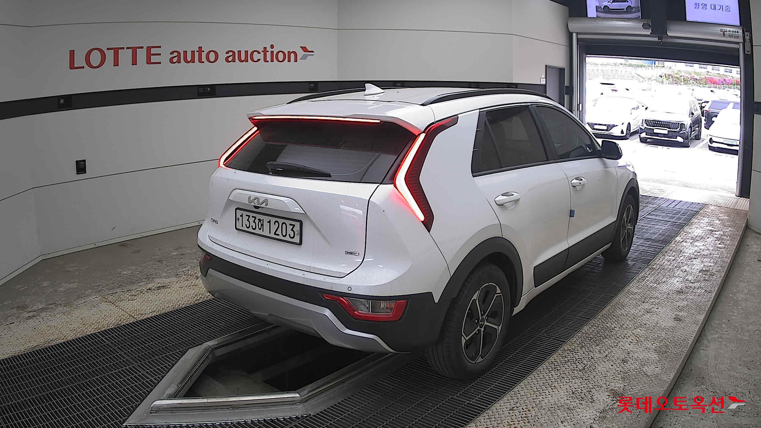 كيا نيرو 2022 - صورة 5