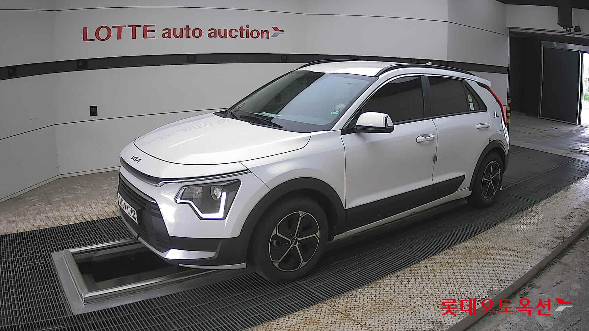 كيا نيرو 2022 - صورة 11