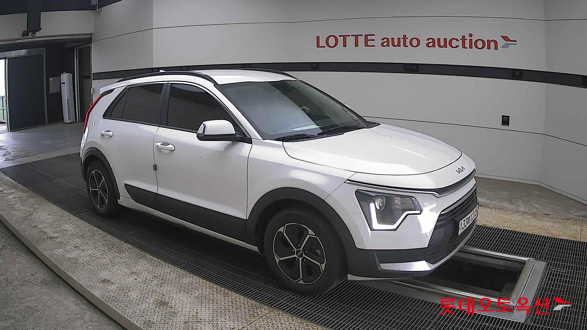 كيا نيرو 2022 - صورة 23