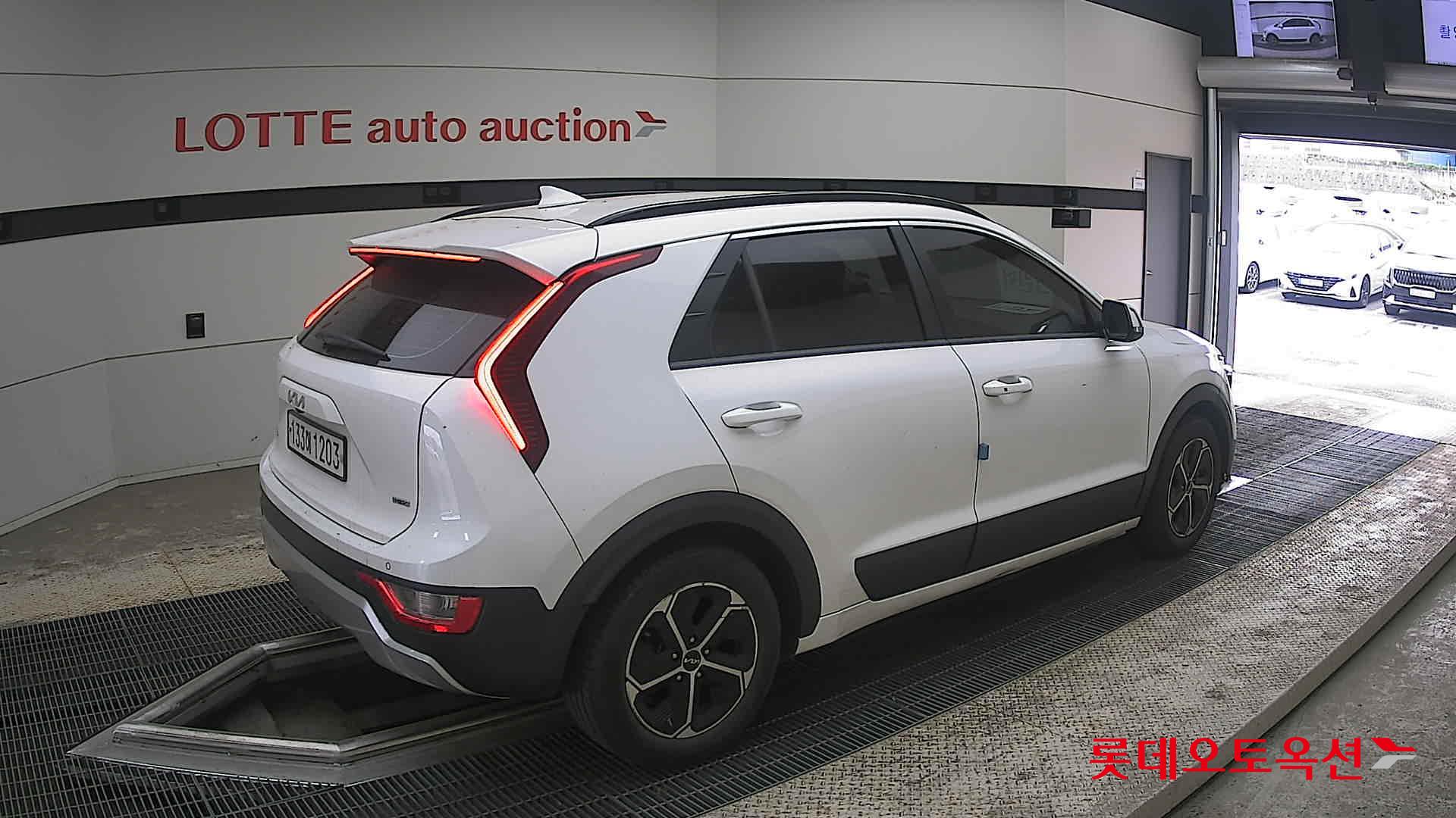 كيا نيرو 2022 - صورة 19