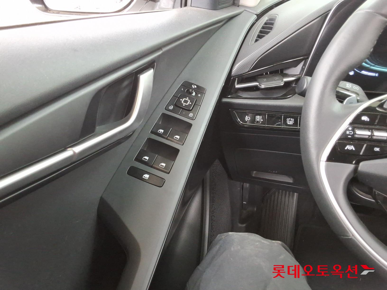 كيا نيرو 2022 - صورة 29