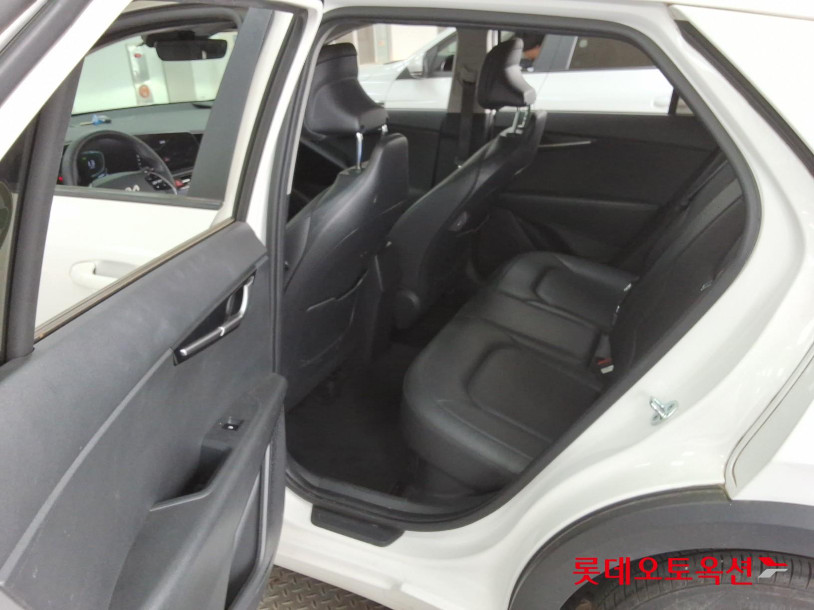 كيا نيرو 2022 - صورة 37