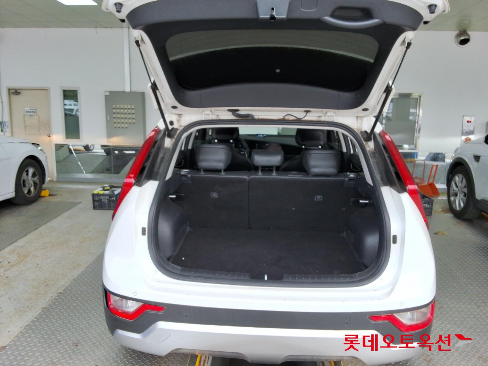 كيا نيرو 2022 - صورة 9