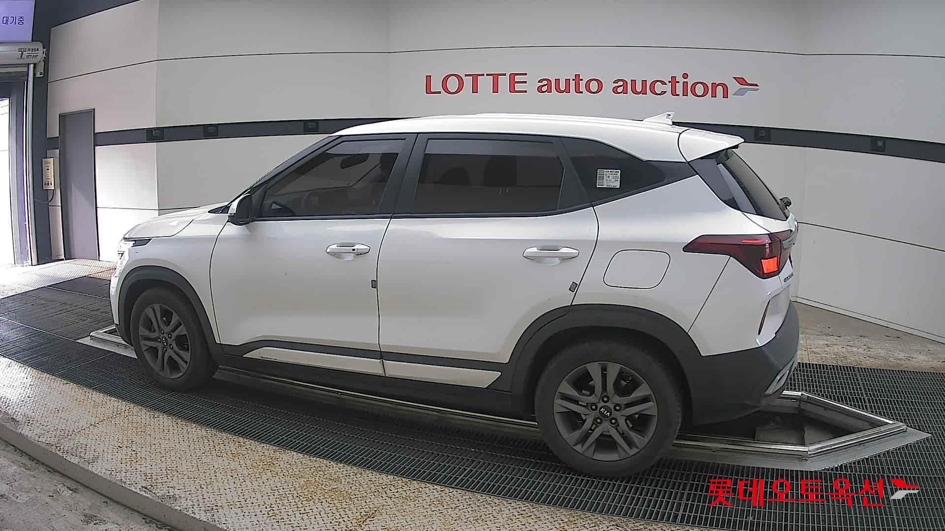 كيا سيلتوس 2021 - صورة 14