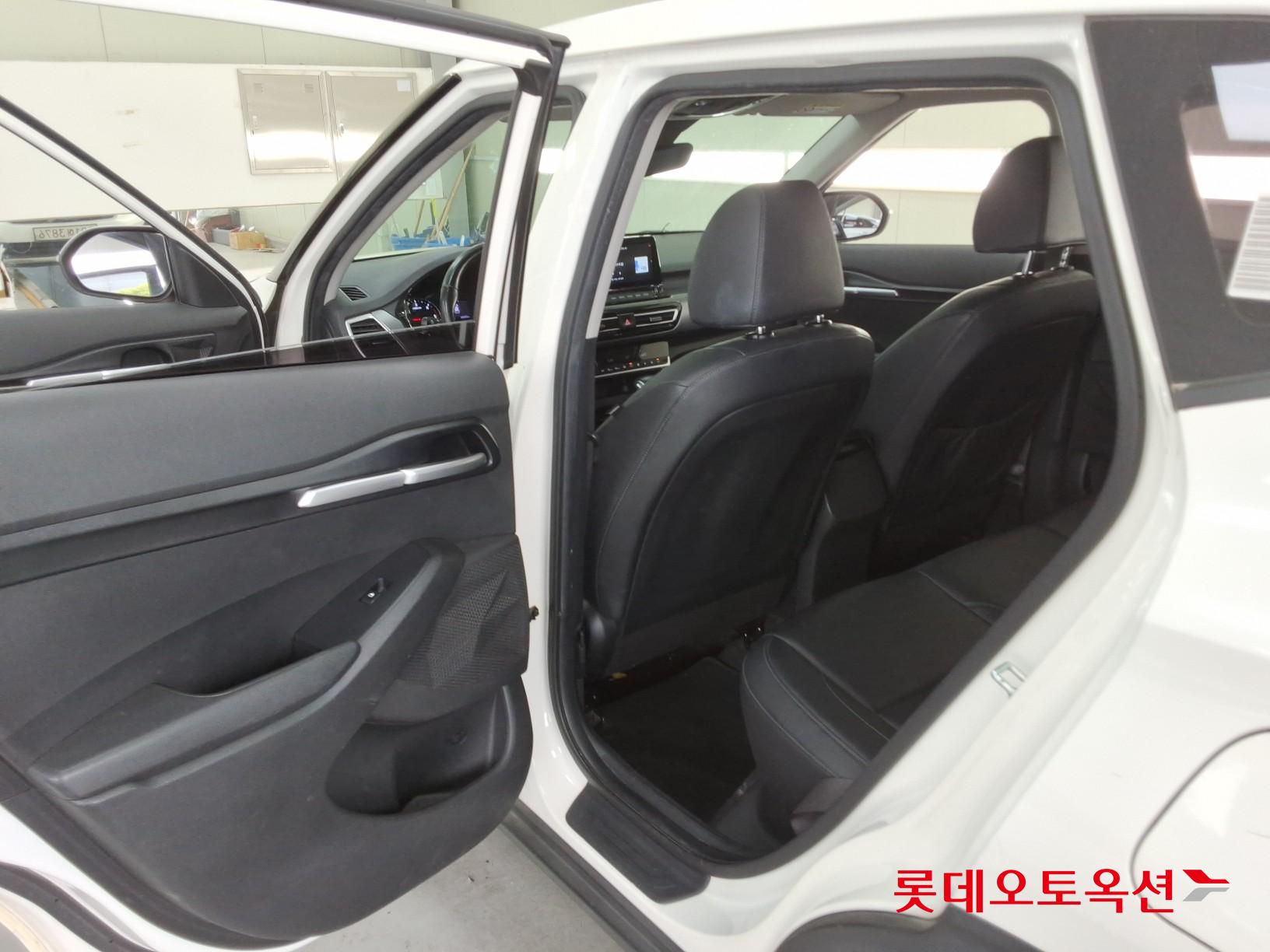 كيا سيلتوس 2021 - صورة 37