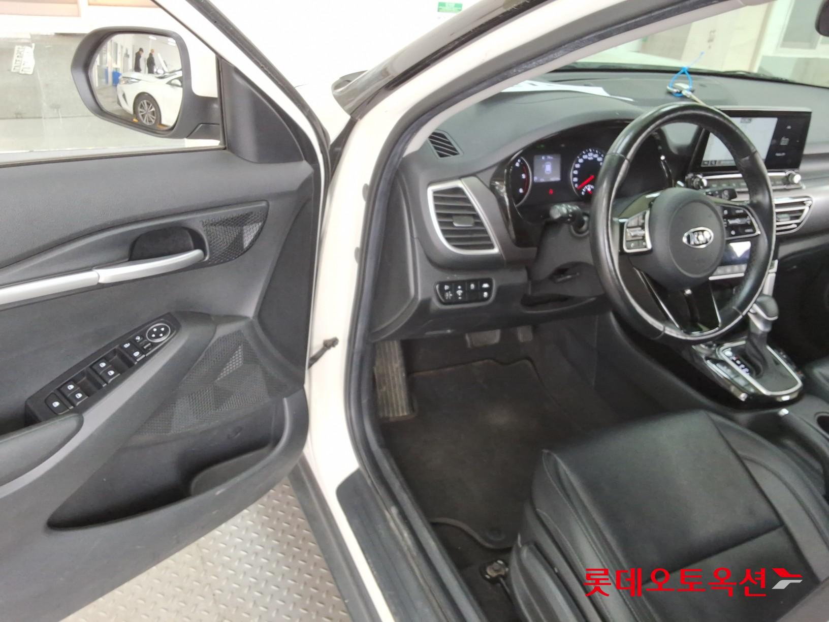 Kia Seltos 2021 - Image 37