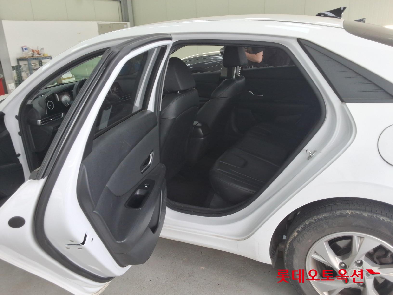 현대자동차 아반떼 2021 - 이미지 38