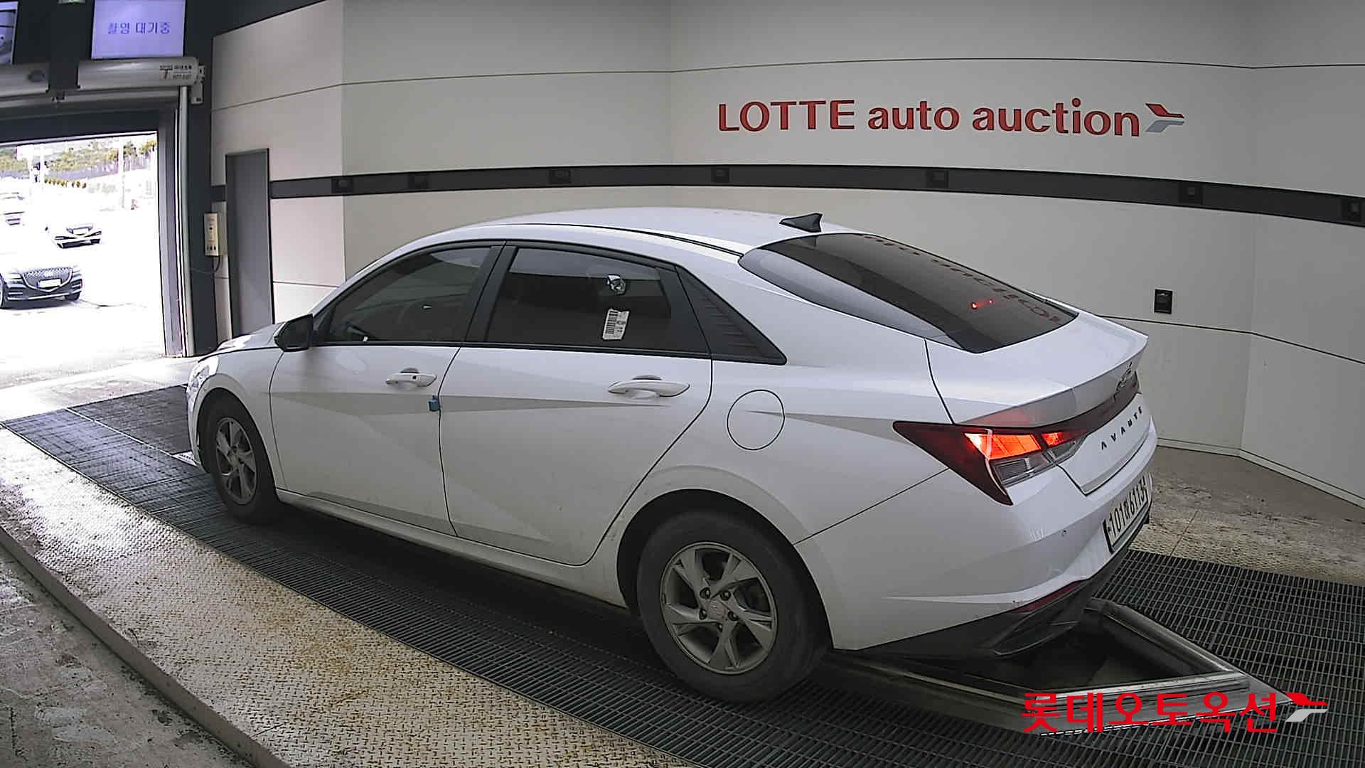Hyundai Elantra 2021 - Image 15