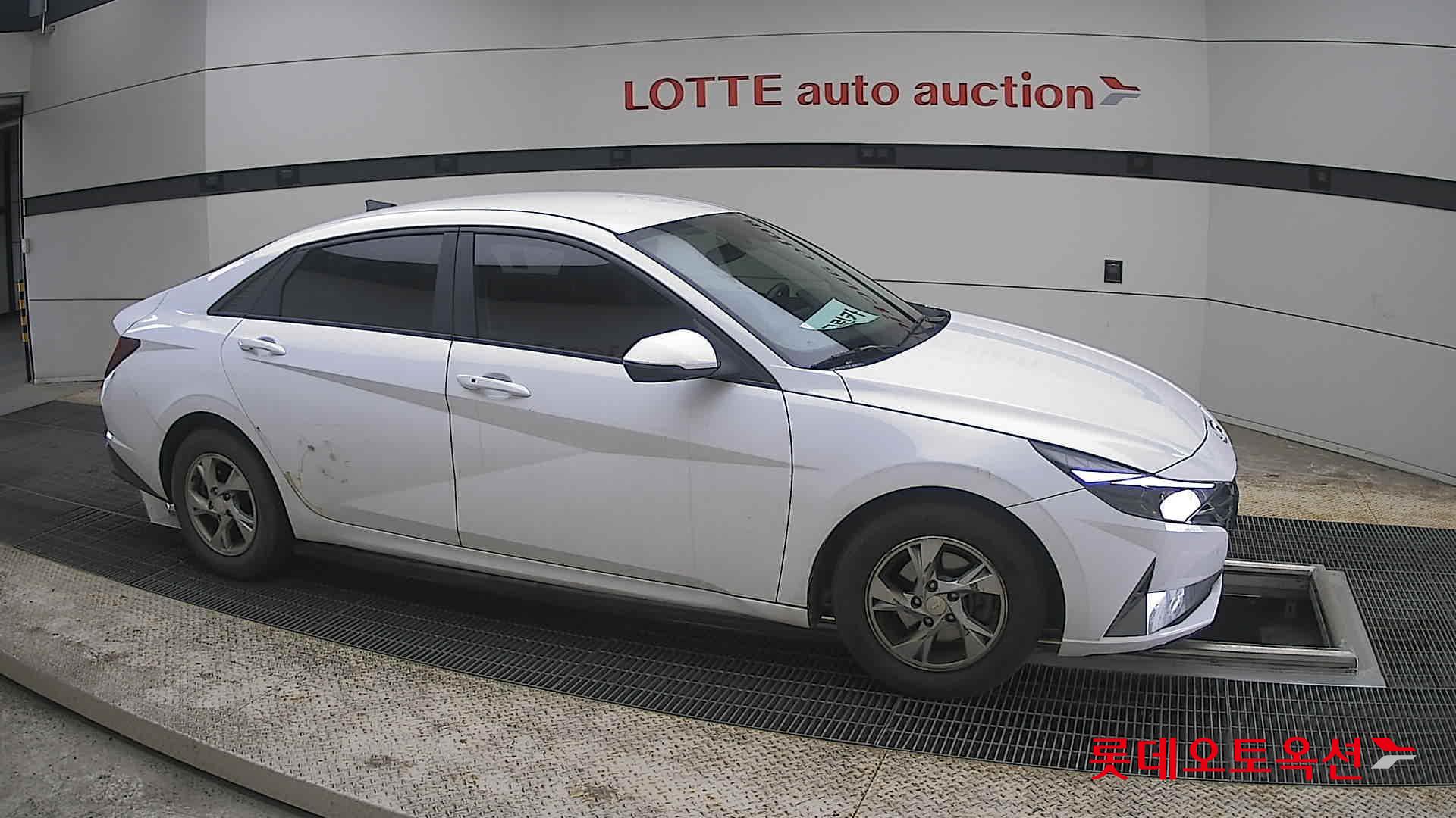 Hyundai Elantra 2021 - Image 22