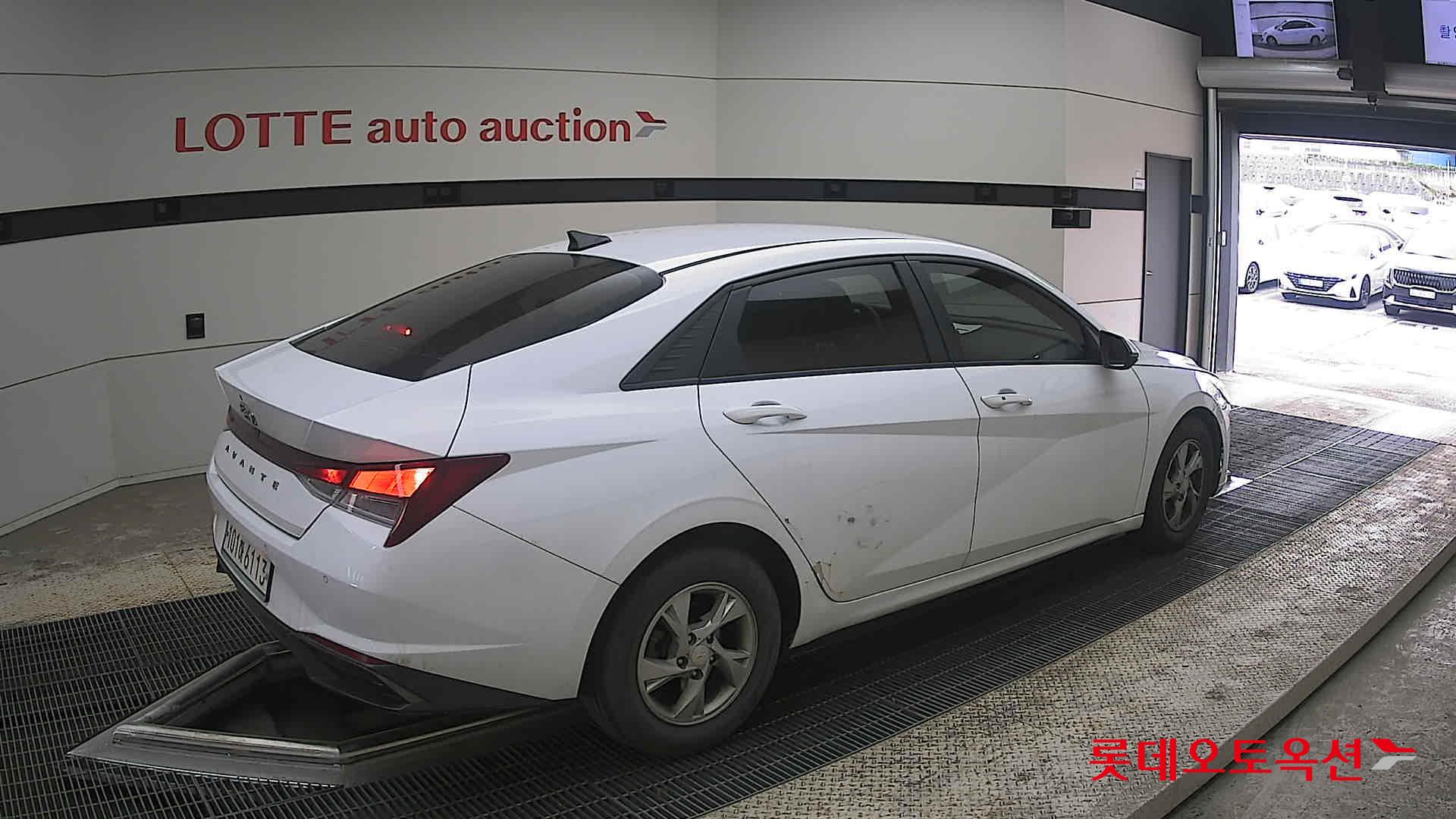 Hyundai Elantra 2021 - Image 19