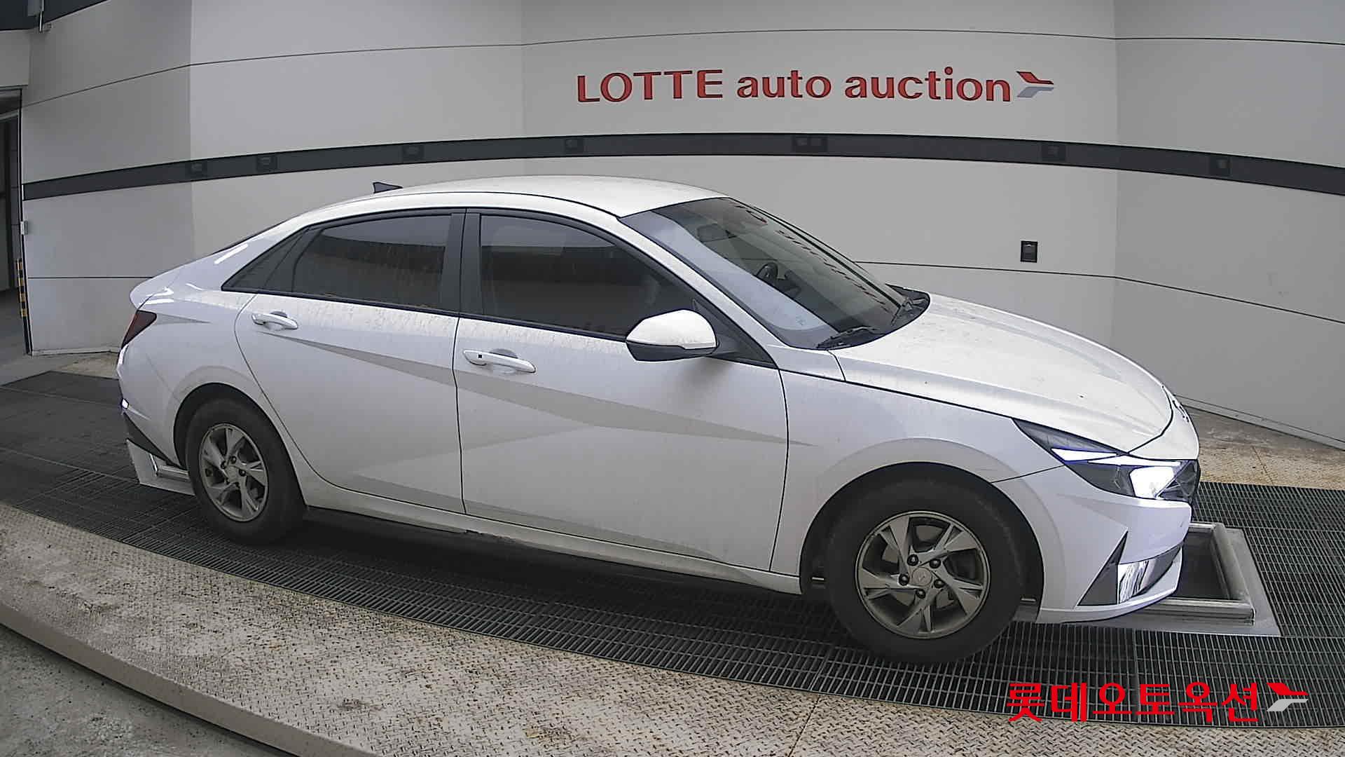 Hyundai Elantra 2021 - Image 22