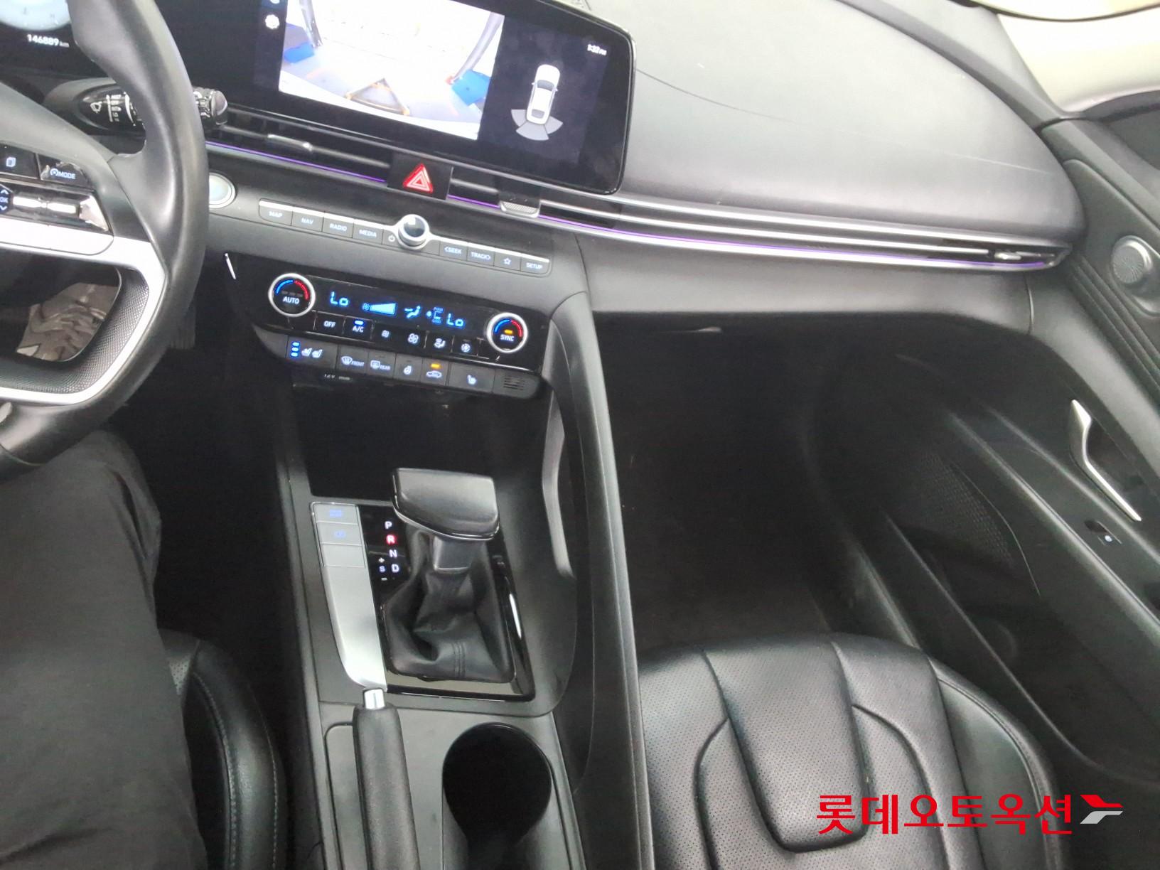 Hyundai Elantra 2021 - Image 35