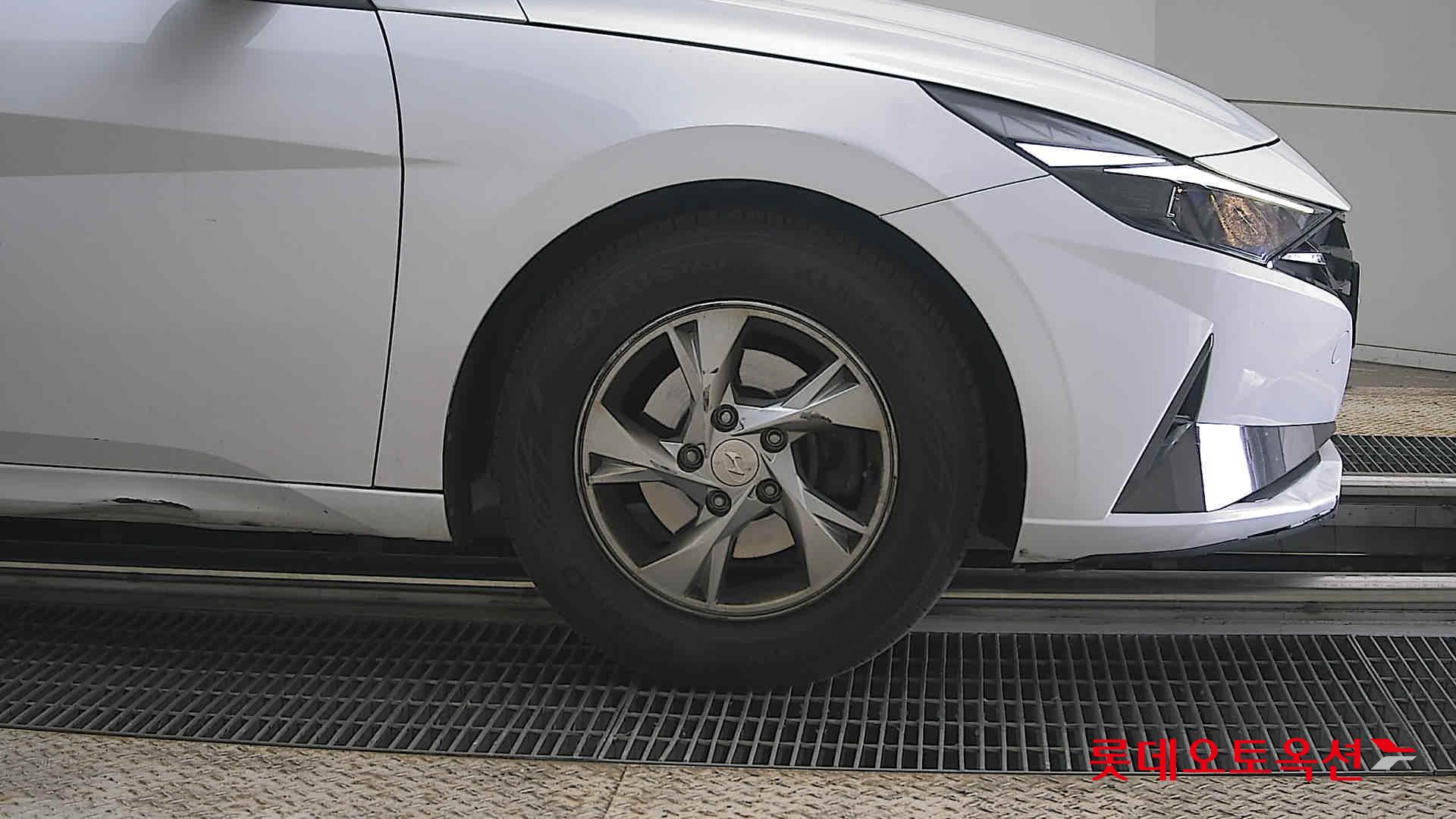 Hyundai Elantra 2021 - Image 27