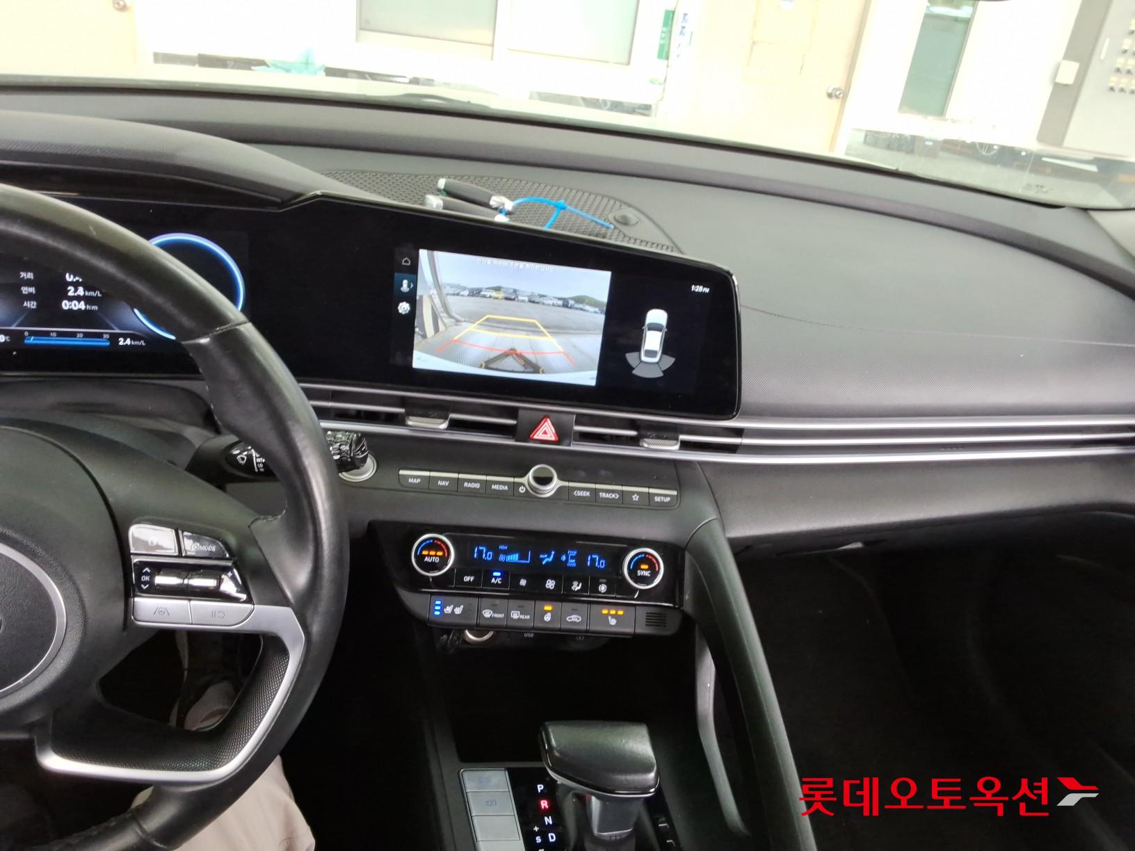 Hyundai Elantra 2021 - Image 33