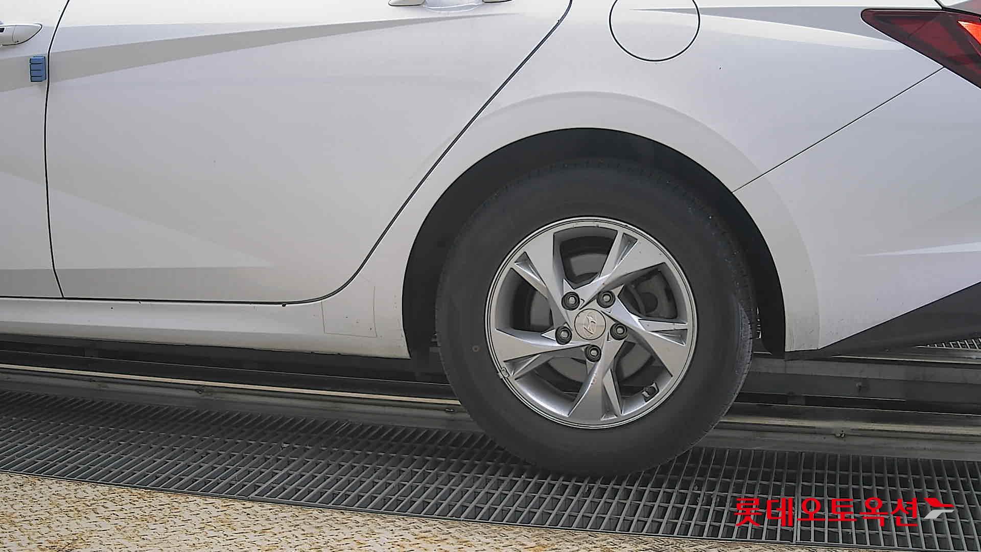 현대자동차 아반떼 2021 - 이미지 26