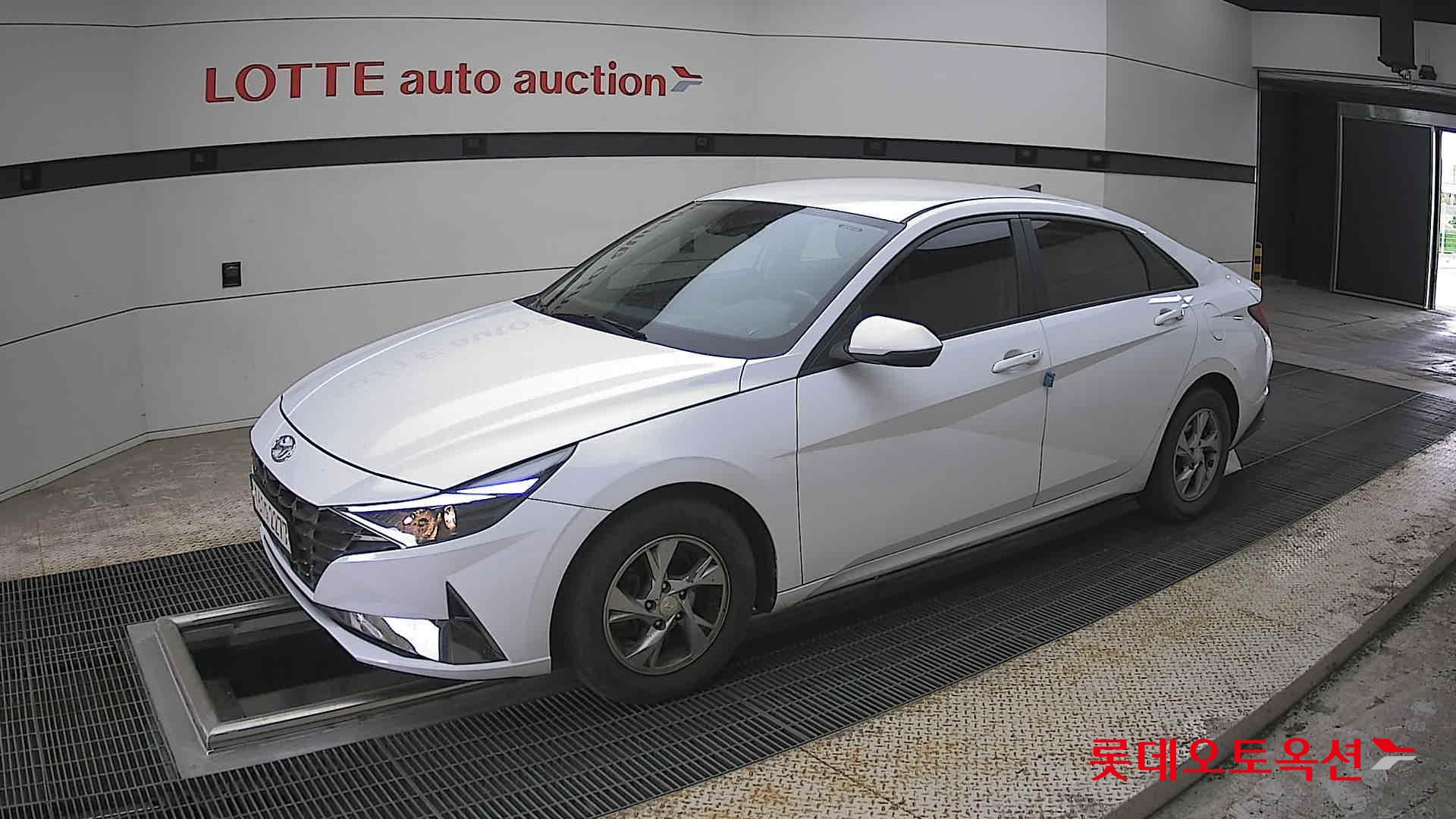 هيونداي إلانترا 2021 - صورة 11