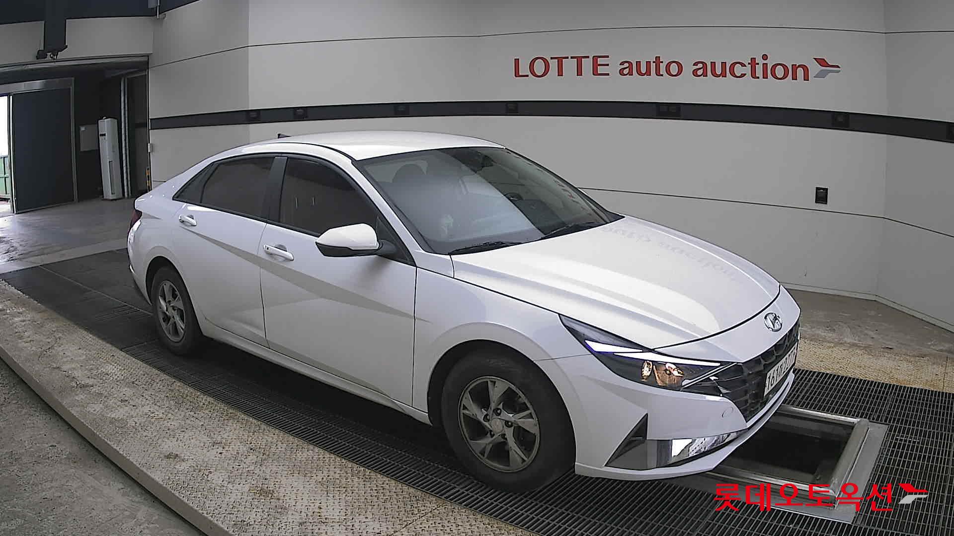 هيونداي إلانترا 2021 - صورة 23