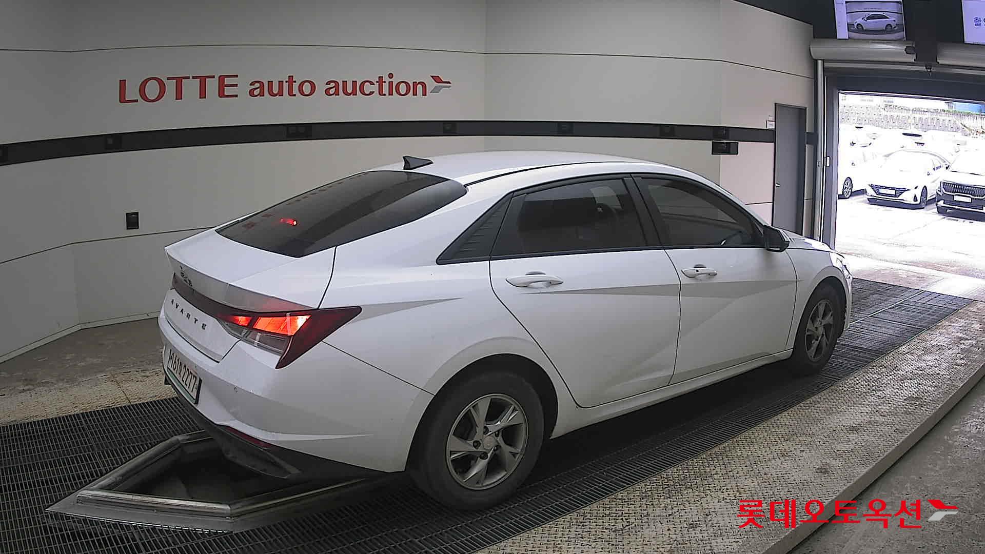 هيونداي إلانترا 2021 - صورة 19