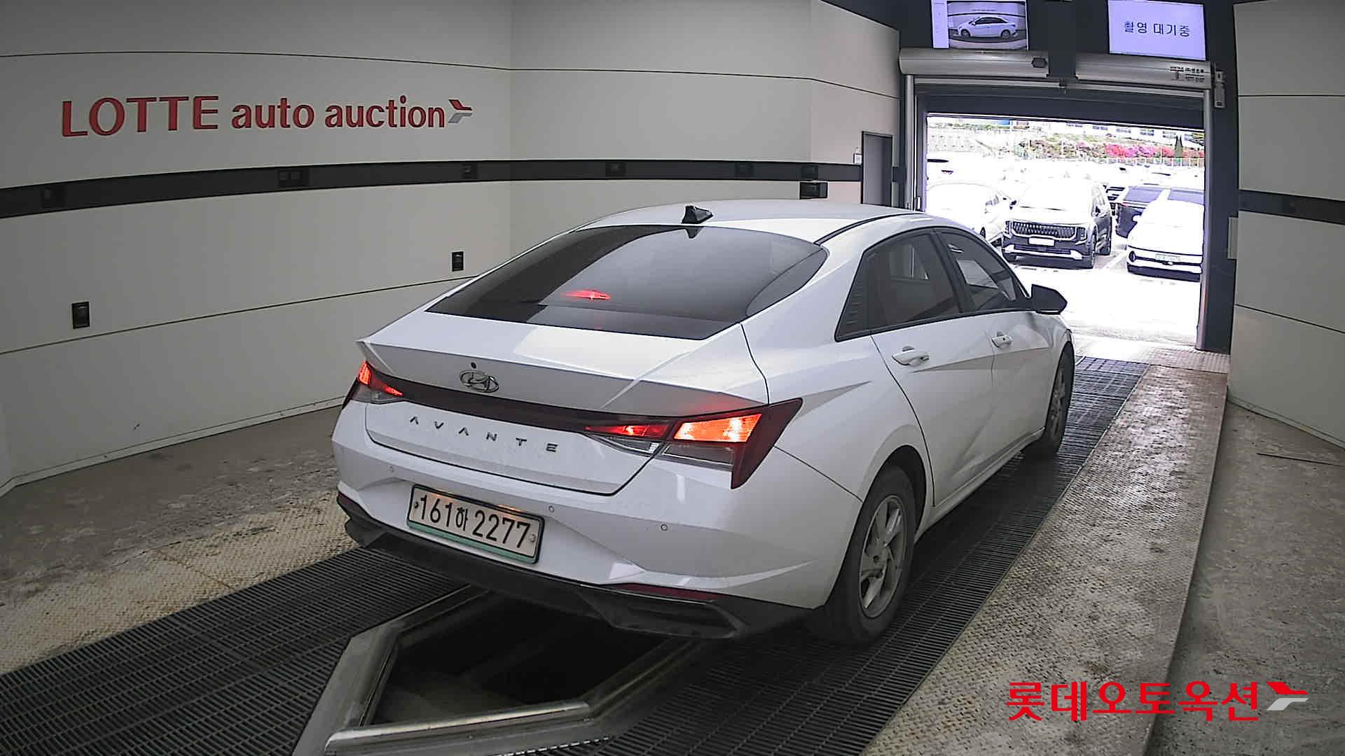 هيونداي إلانترا 2021 - صورة 18