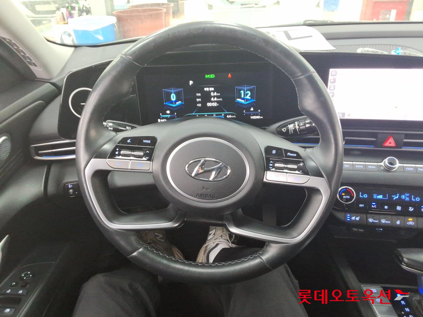 هيونداي إلانترا 2021 - صورة 30