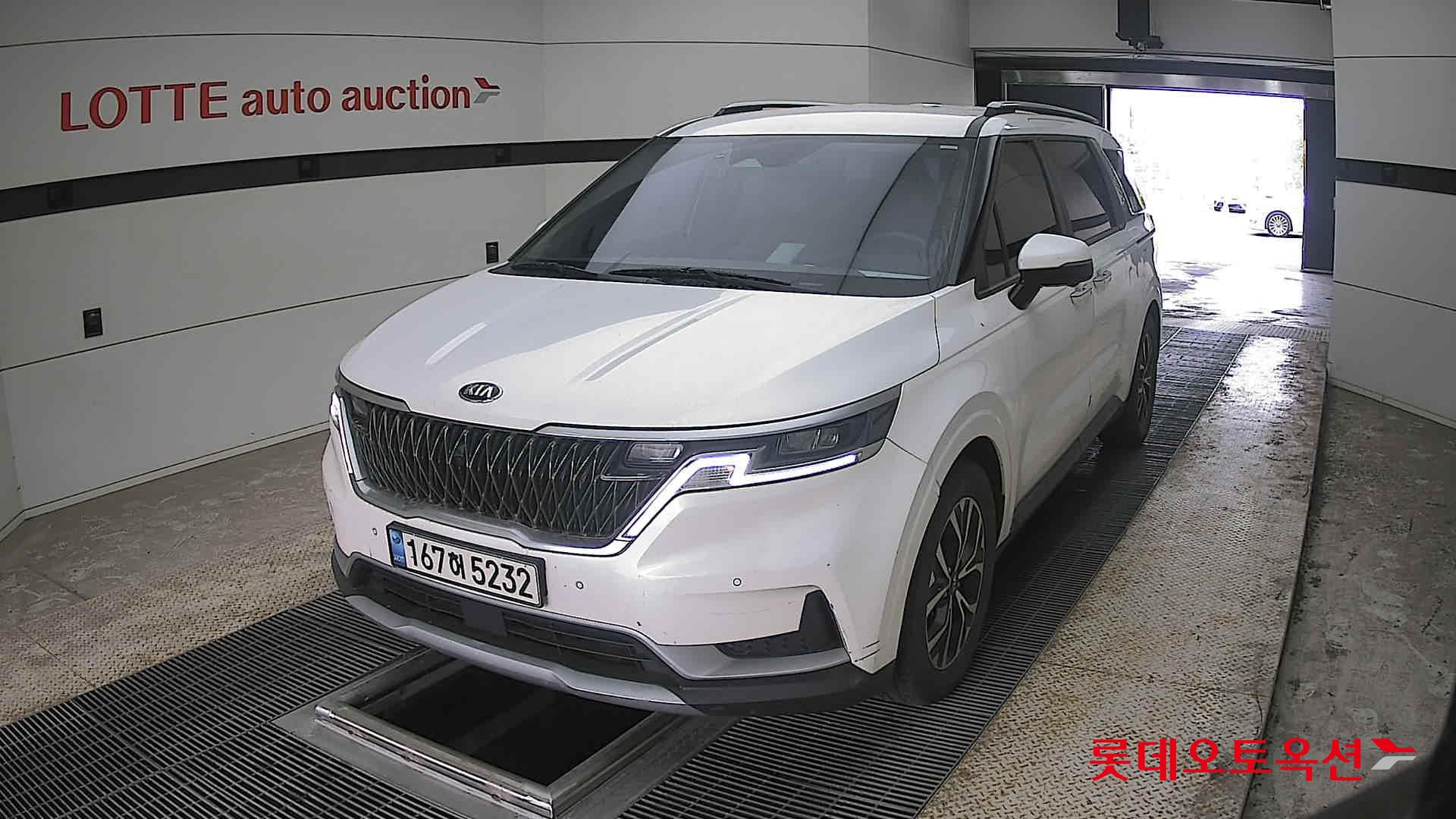 2021 - kia carnival