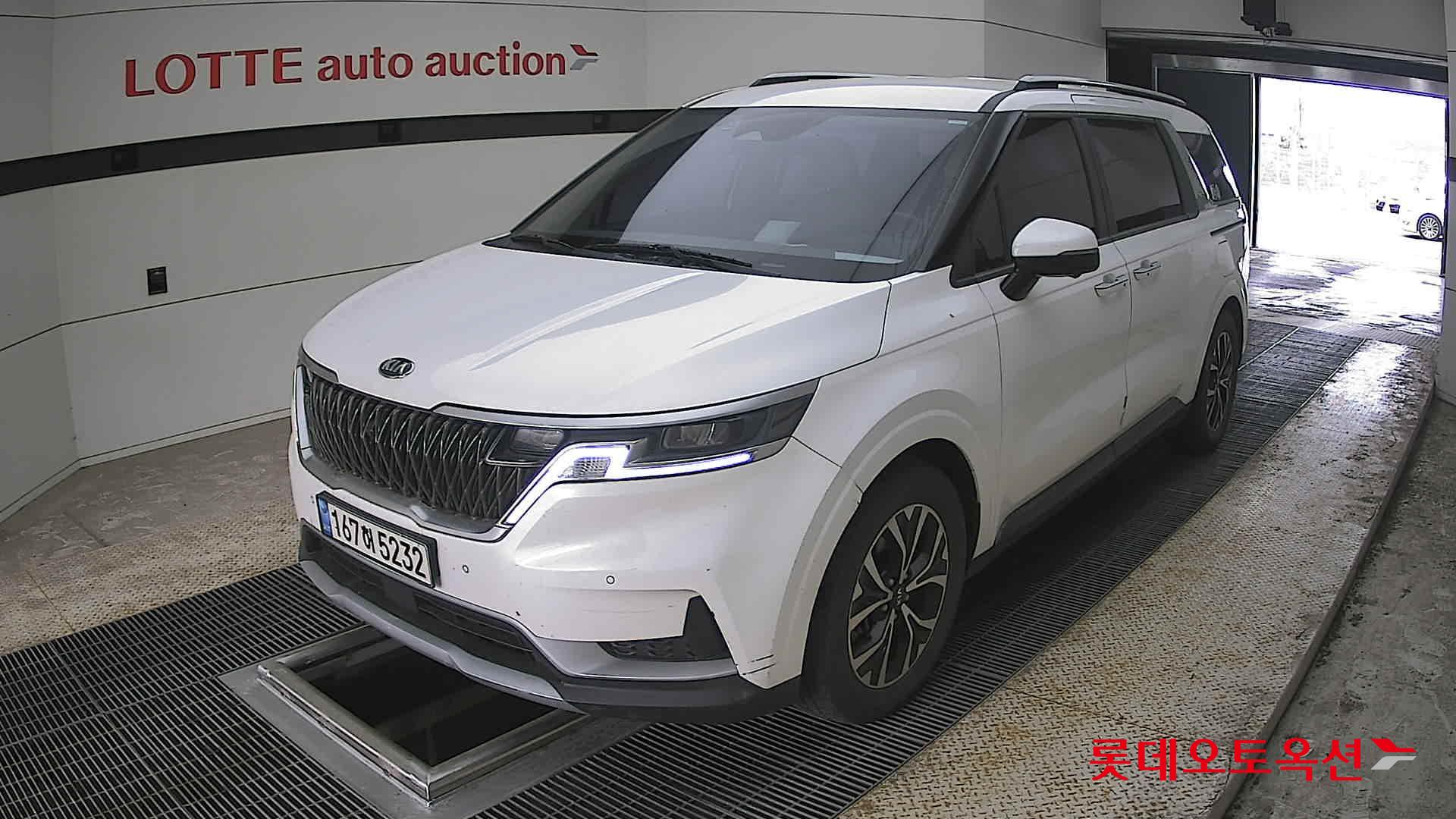 2021 - kia carnival