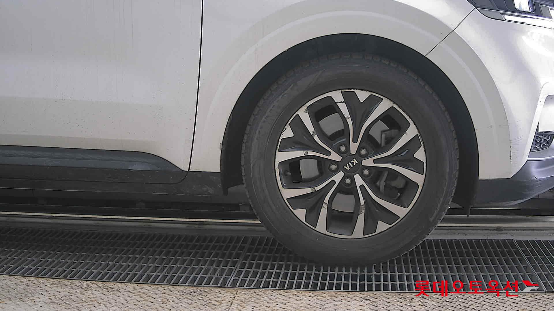 2021 - kia carnival