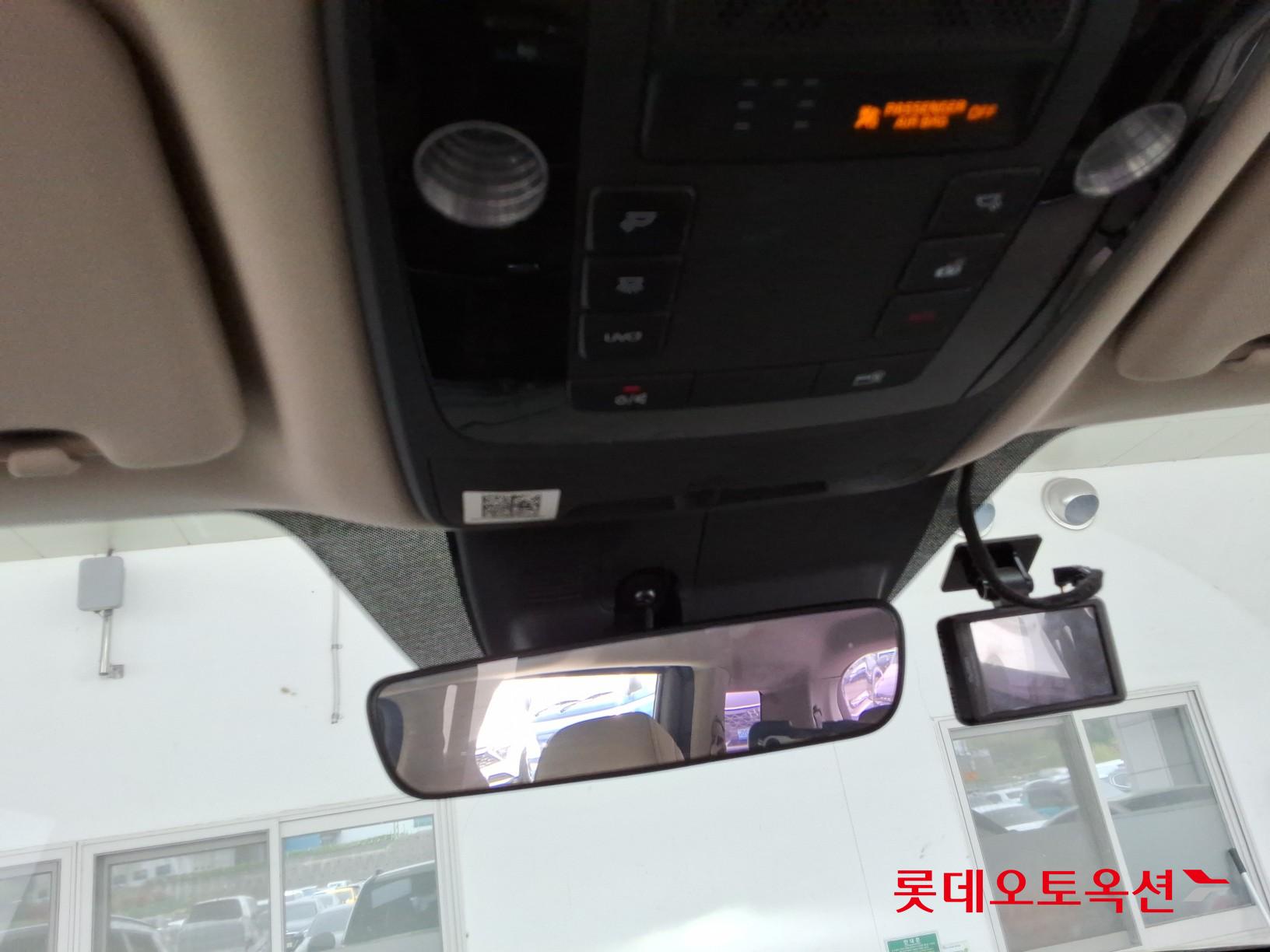 2021 - kia carnival
