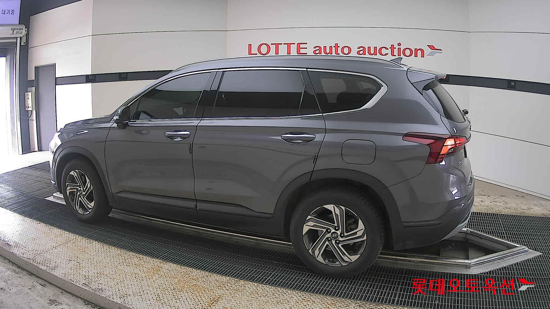 현대자동차 SANTAFE - 14