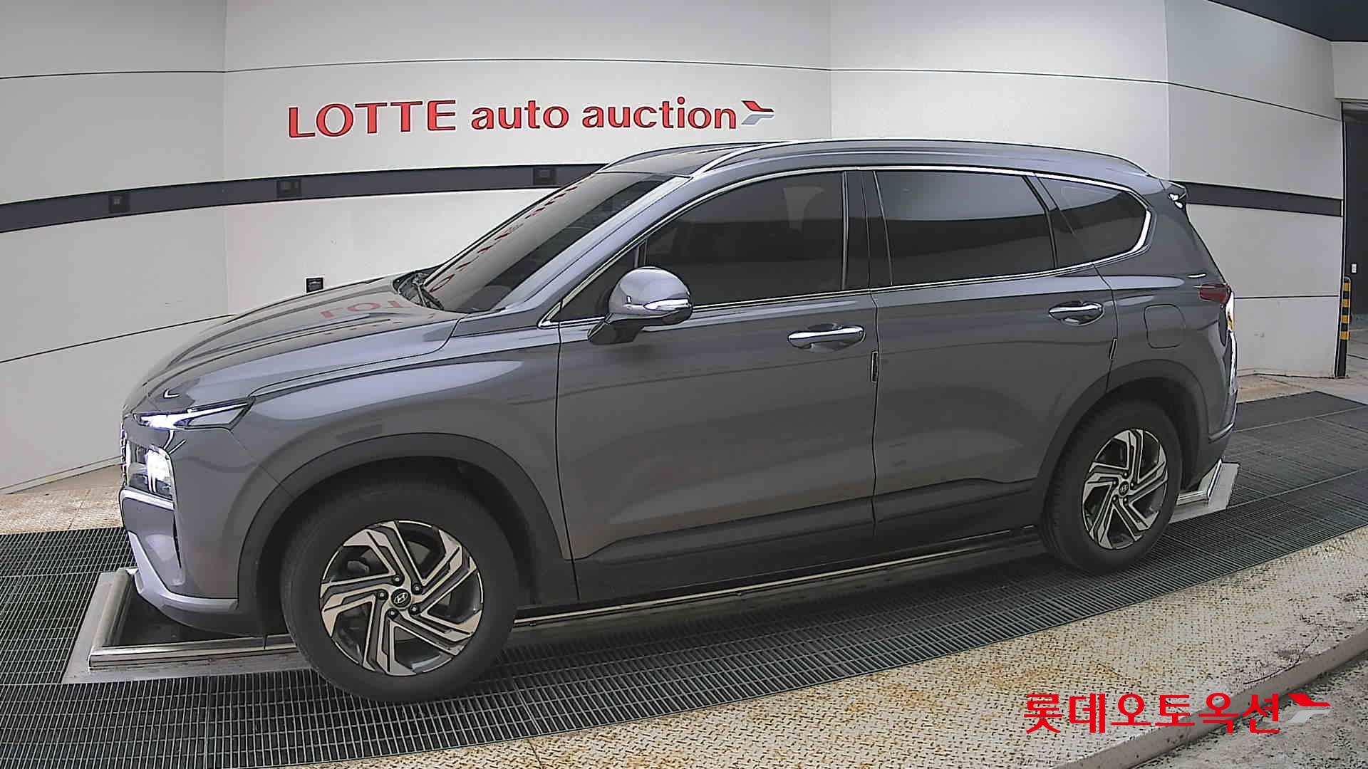 현대자동차 SANTAFE - 12