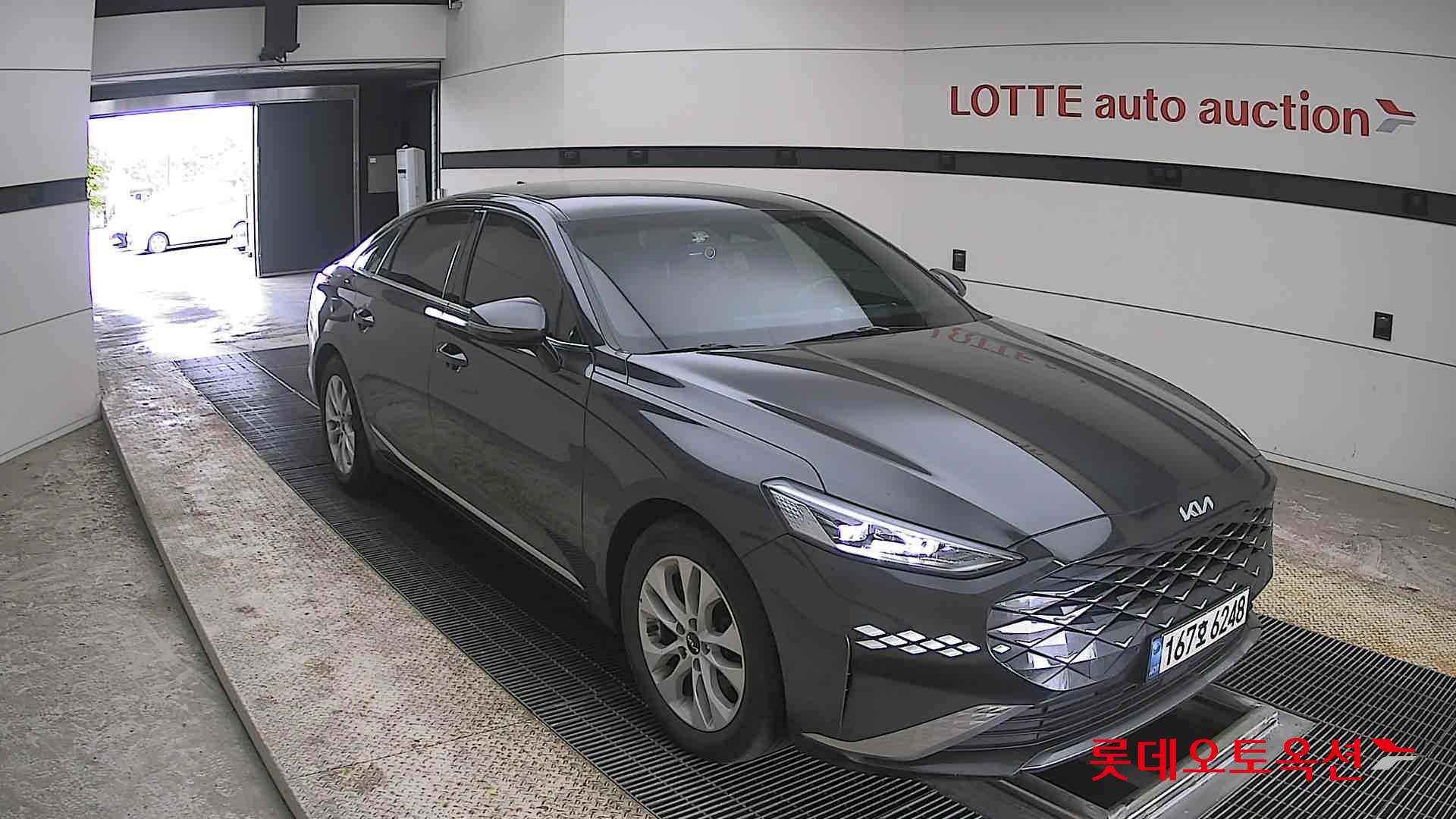 Kia K8 - 6
