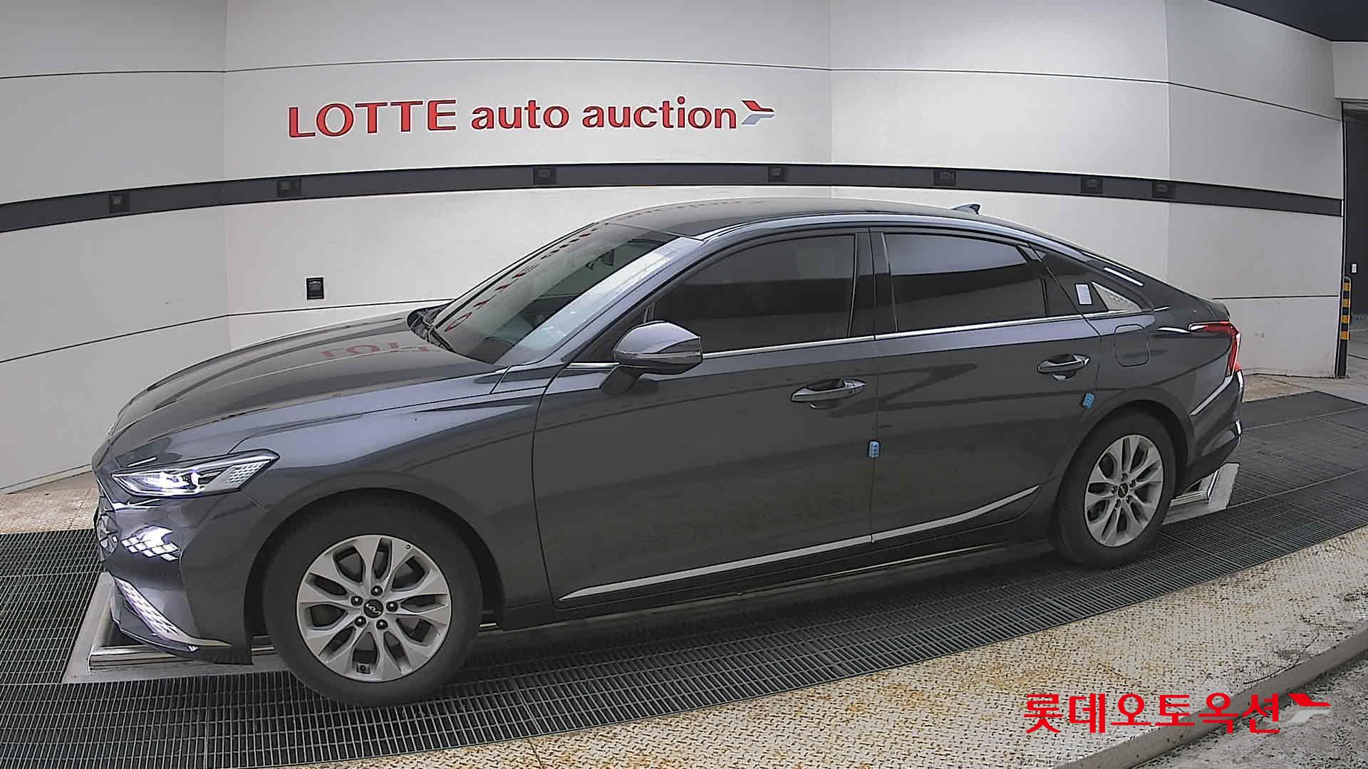 Kia K8 - 12