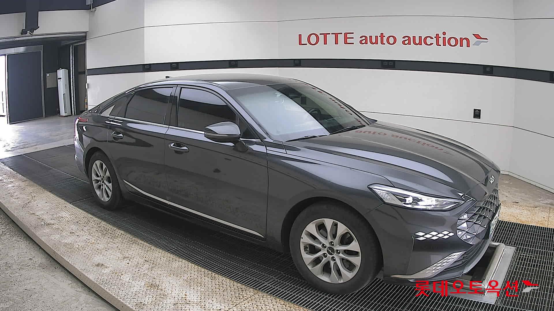 Kia K8 - 23