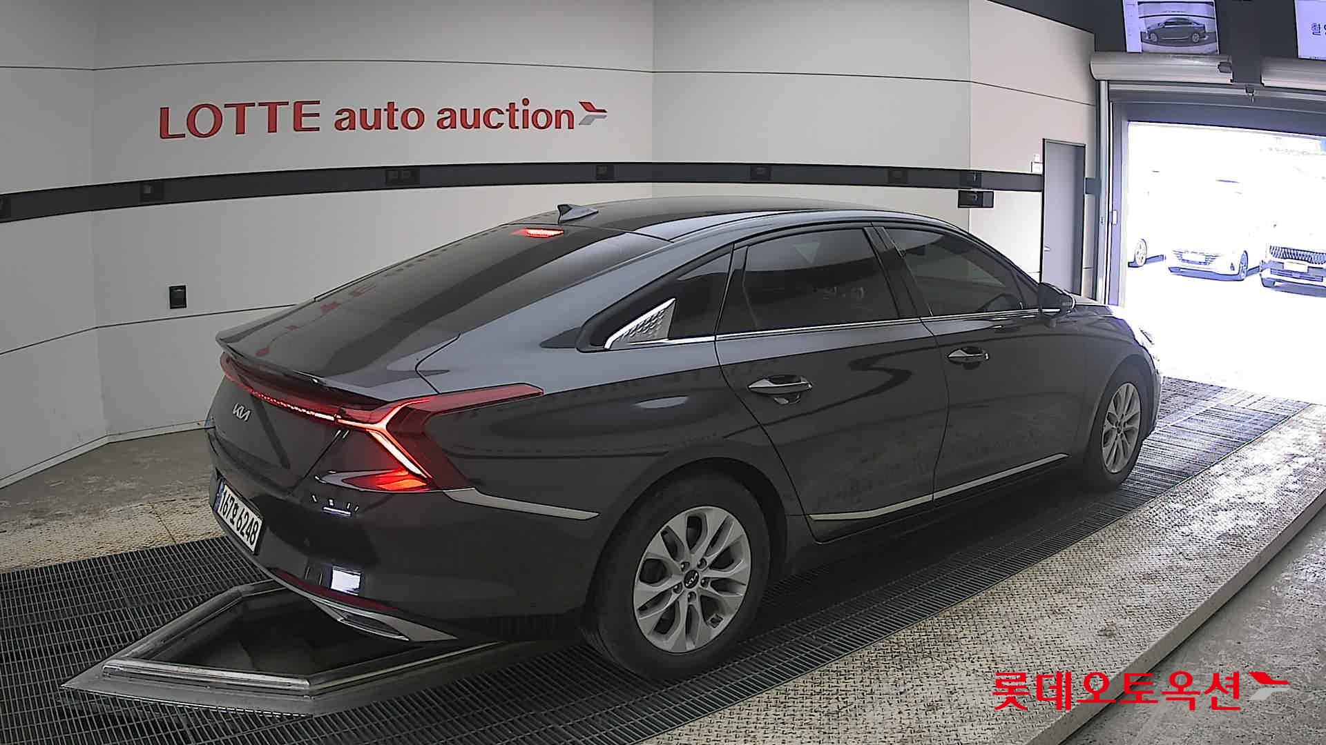 Kia K8 - 19