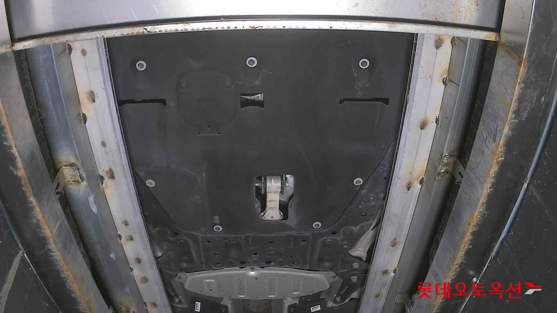 Kia K8 - 8