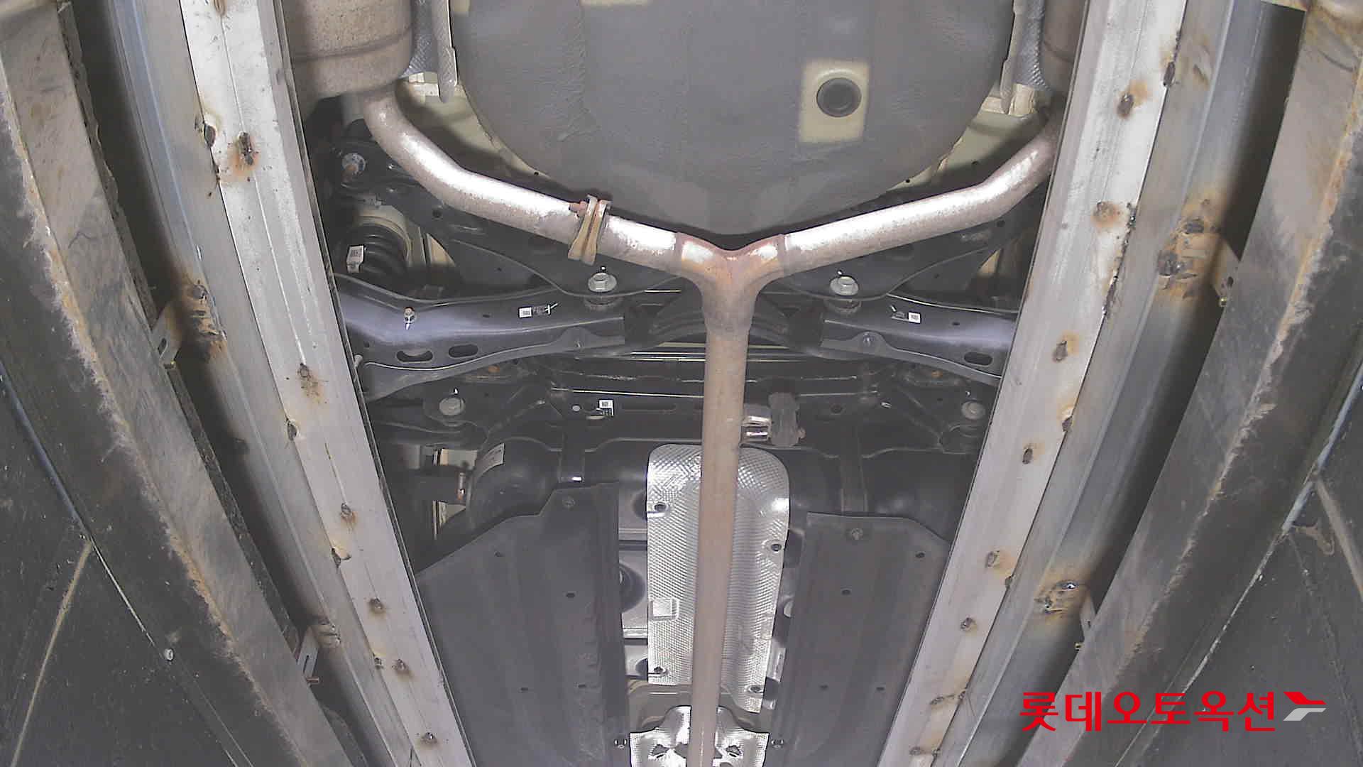 Kia K8 - 2